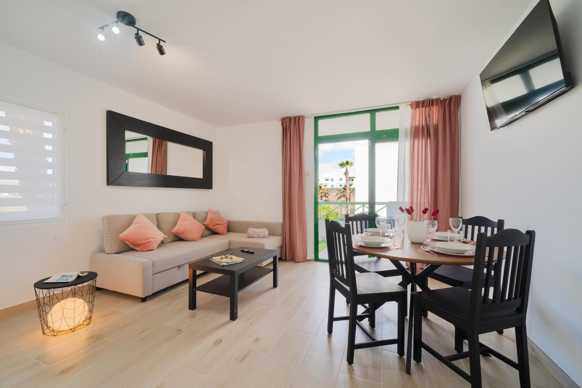Lanzahost Carmenes Wellness Costa Teguise