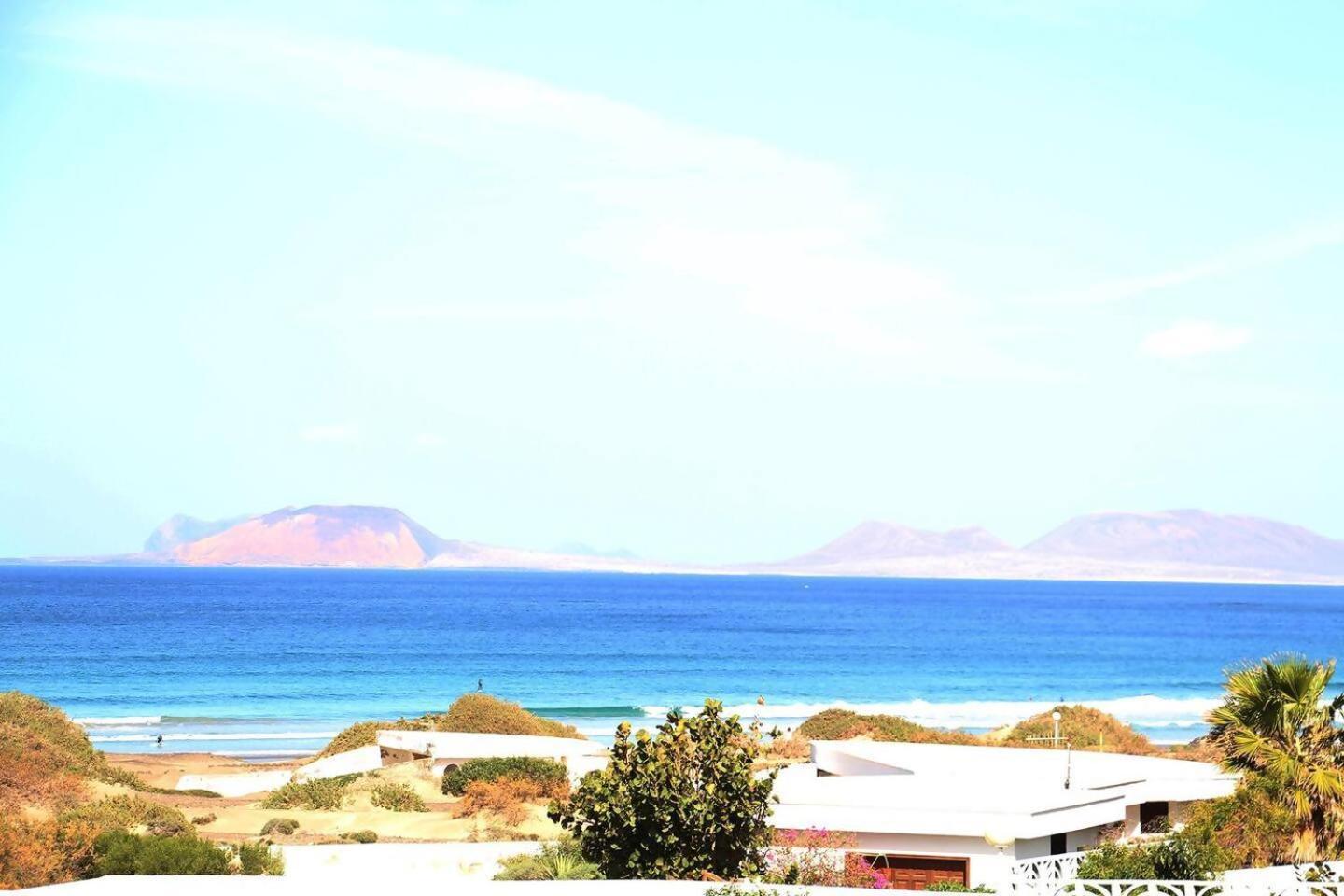 Villa Daidas House With Hot Whirlpool In Famara