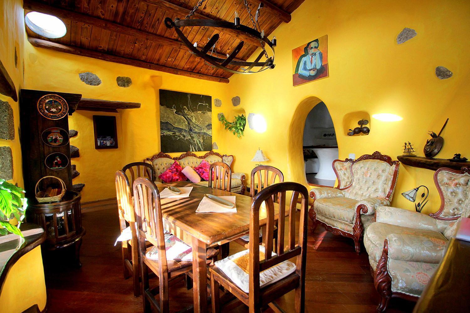 Casa Feliz