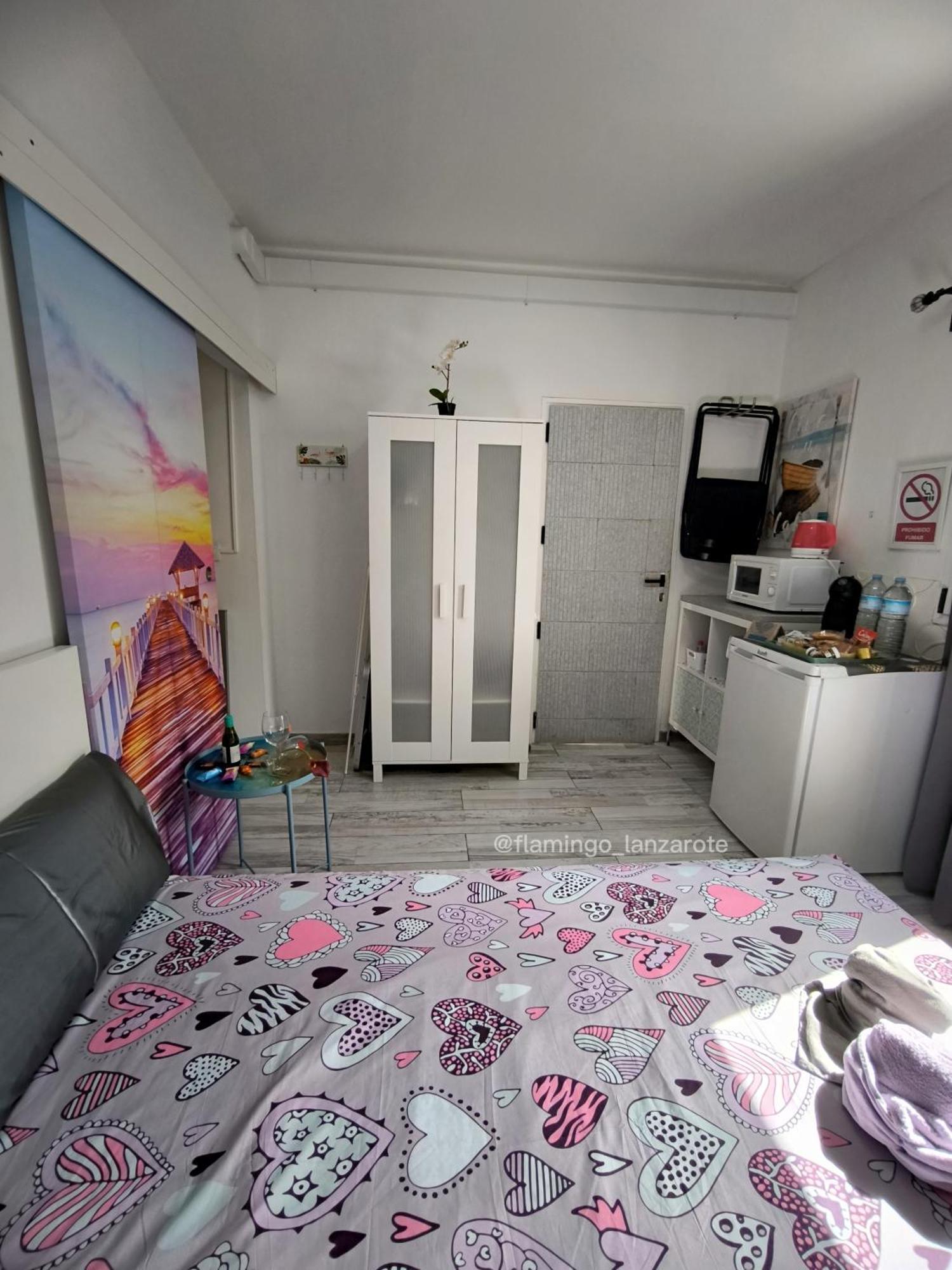 Flamingo, Entrada Privada Y Bano Privado En By Flamingo House, No Fumadores Apartment