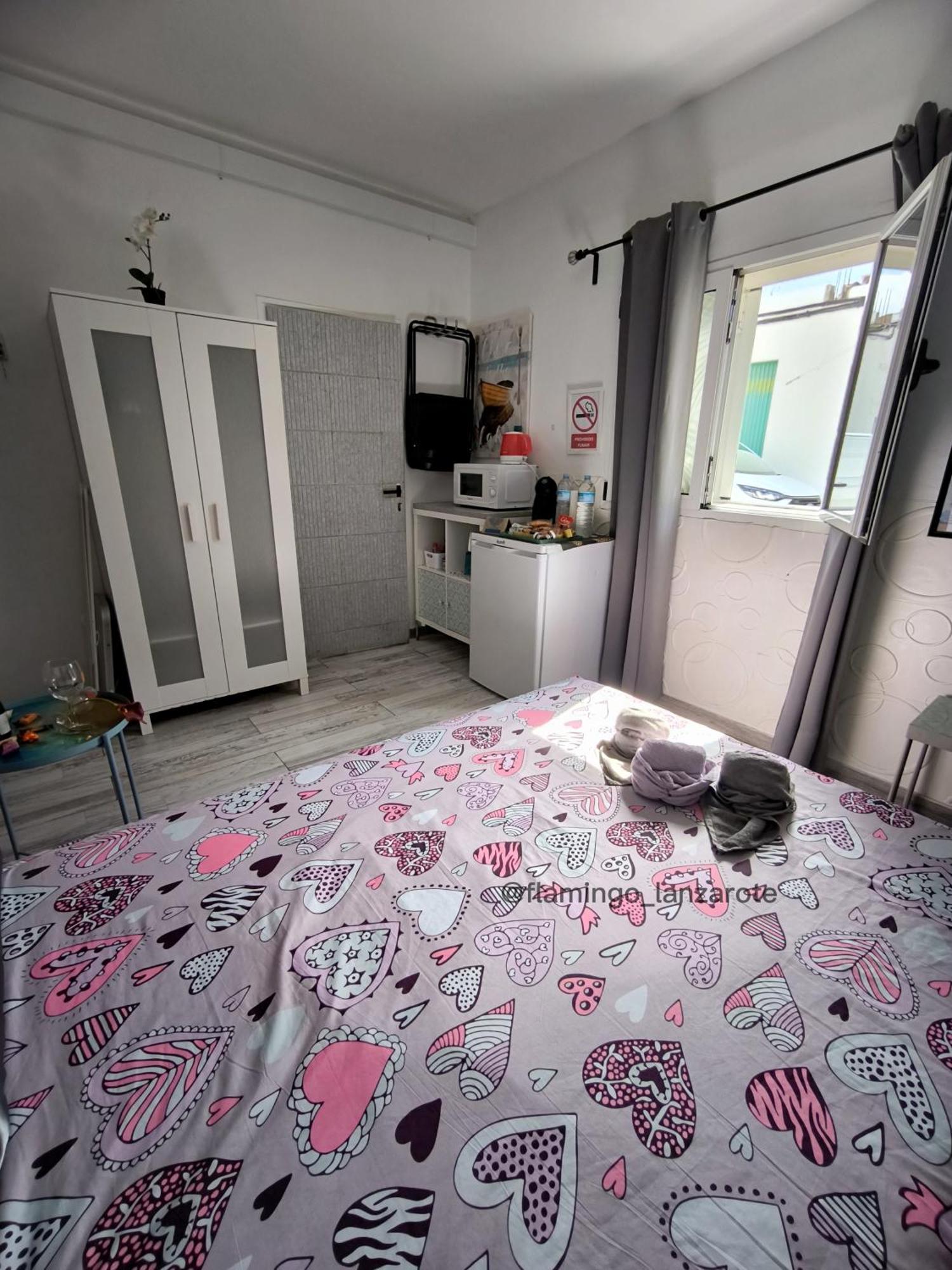 Flamingo, Entrada Privada Y Bano Privado En By Flamingo House, No Fumadores Apartment *
