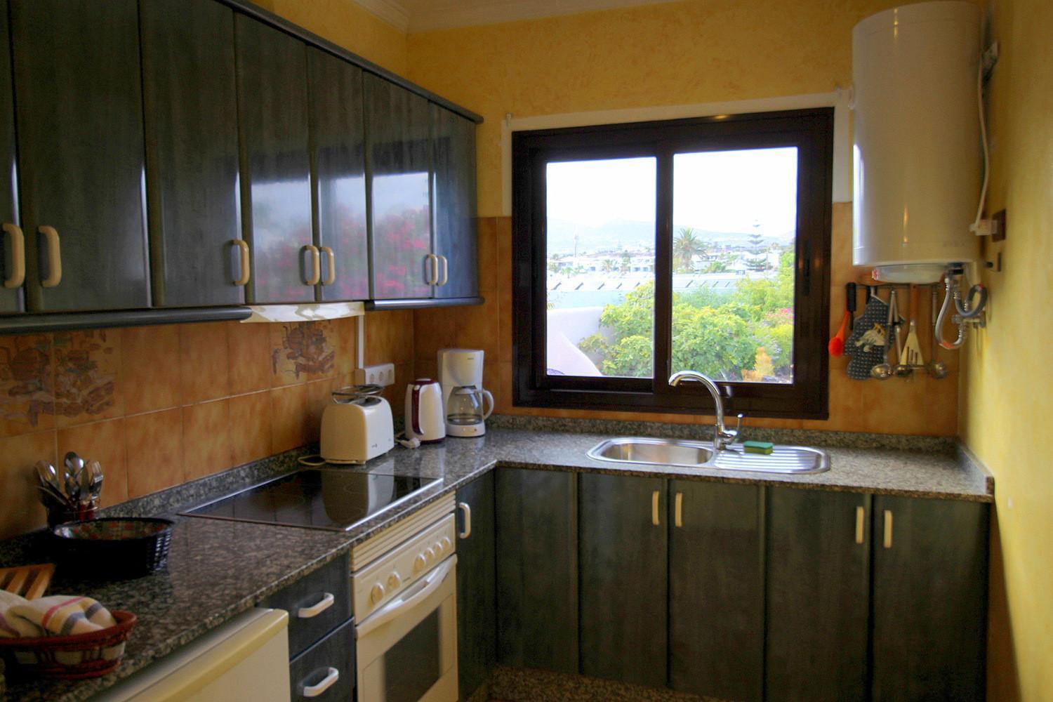 App 8a - Sonniger Balkon, Sehr Ruhig, 180 Cm Bett, 100 M Zum Tias