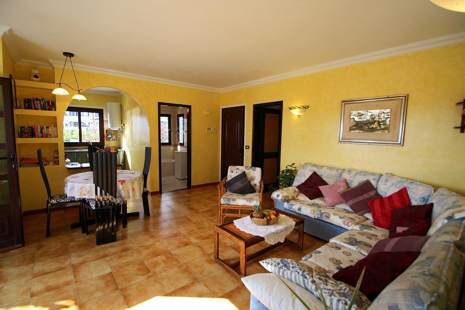 App 8a - Sonniger Balkon, Sehr Ruhig, 180 Cm Bett, 100 M Zum