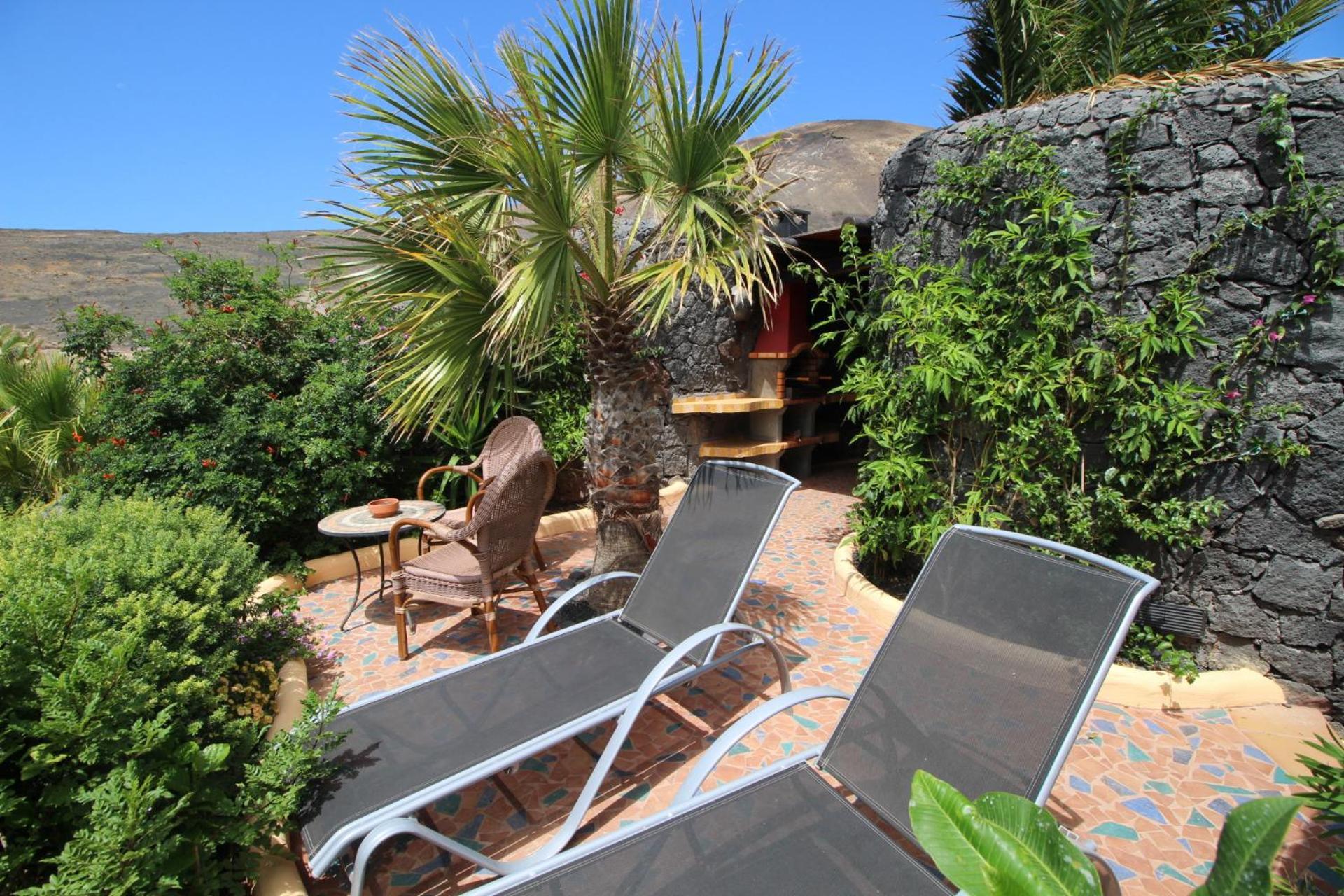 Jurte - Traumhafter Meerblick, Beheizter Pool, Sauna, Billiard, Tischtennis, Garten