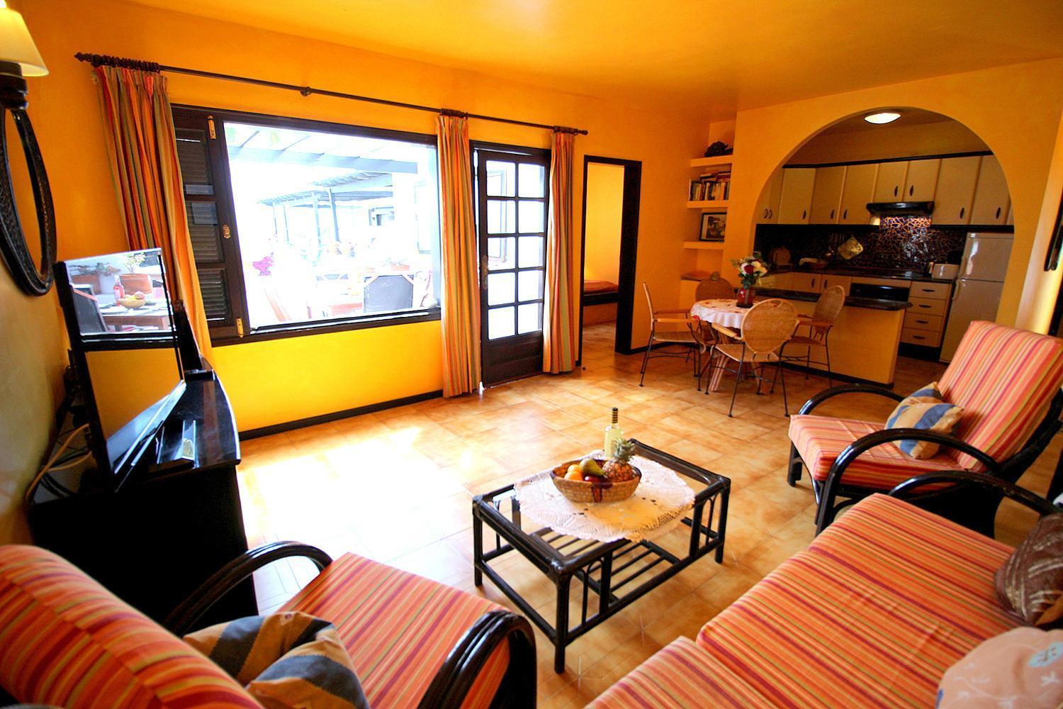 App 5a - Sonniger Balkon, Meerblick, Sehr Ruhig, 5 Min Zum Apartment Tias