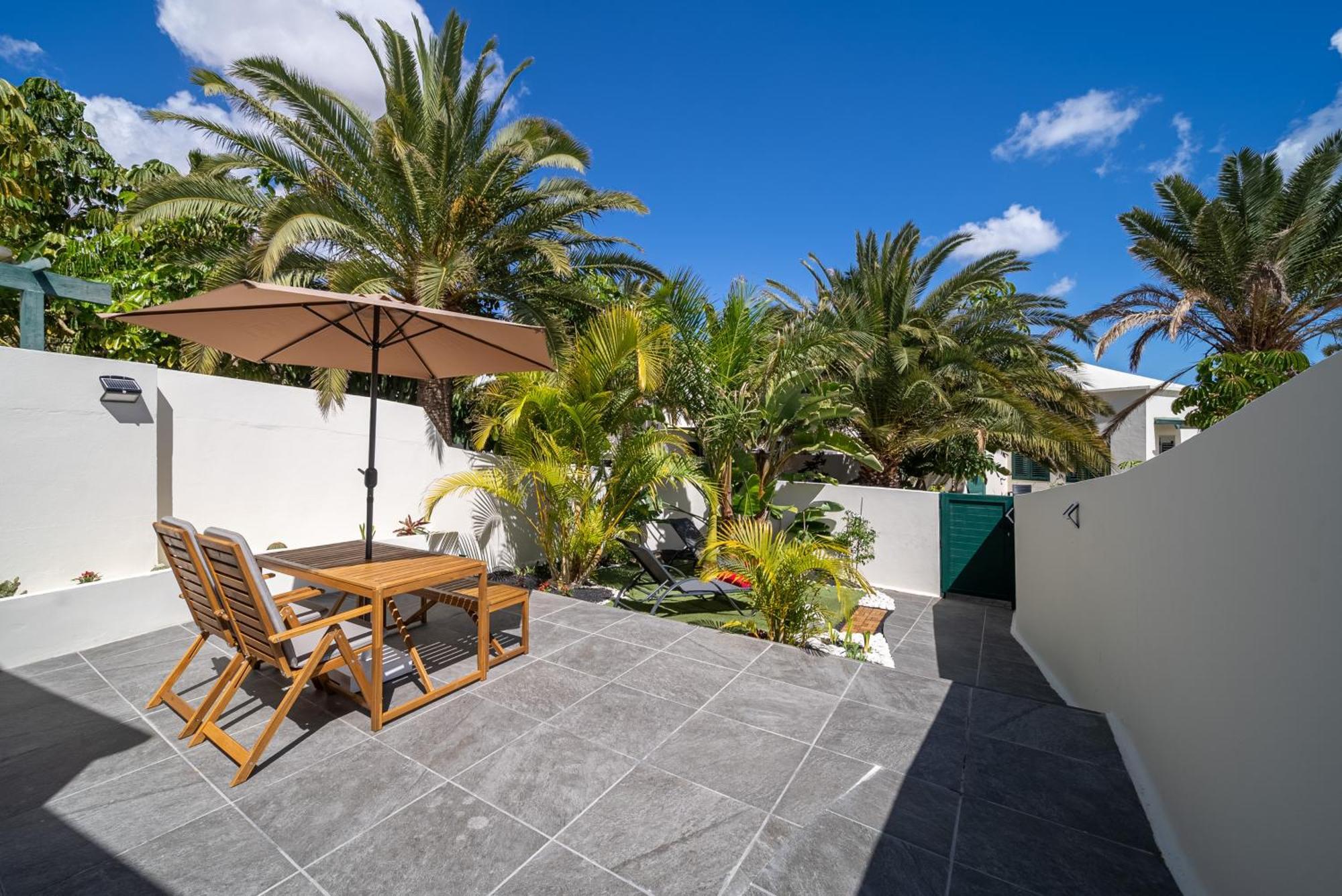 Marias - Playa Roca * Costa Teguise