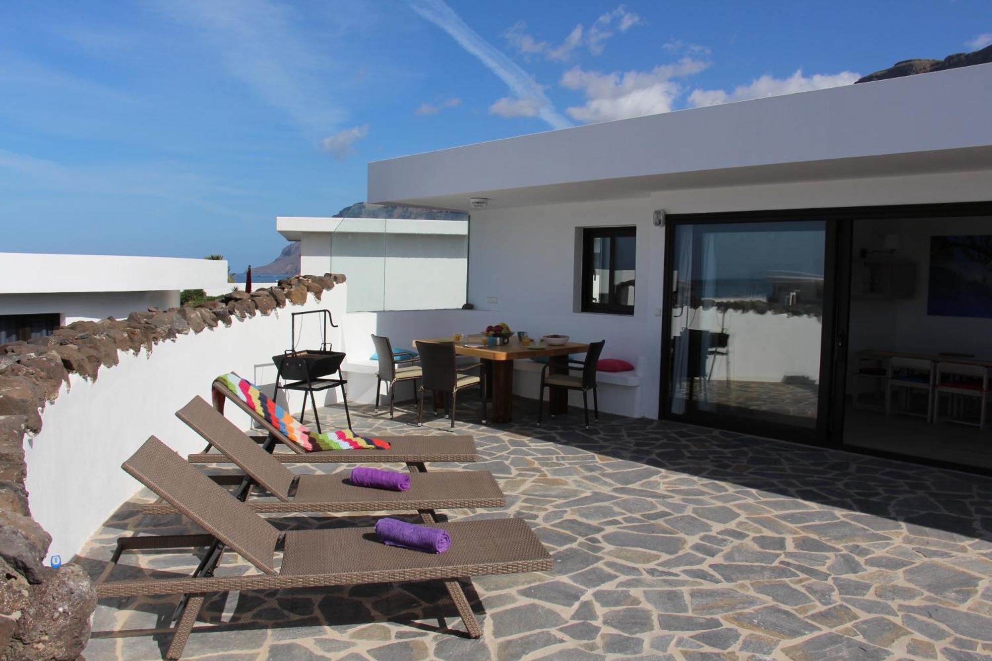 Daidas House With Hot Whirlpool In Villa Famara