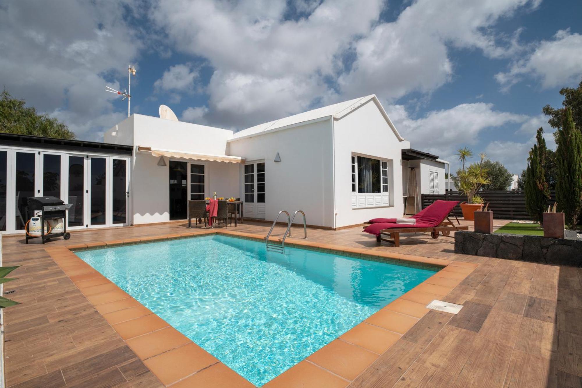 Calima Deluxe Con Piscina Villa Tias