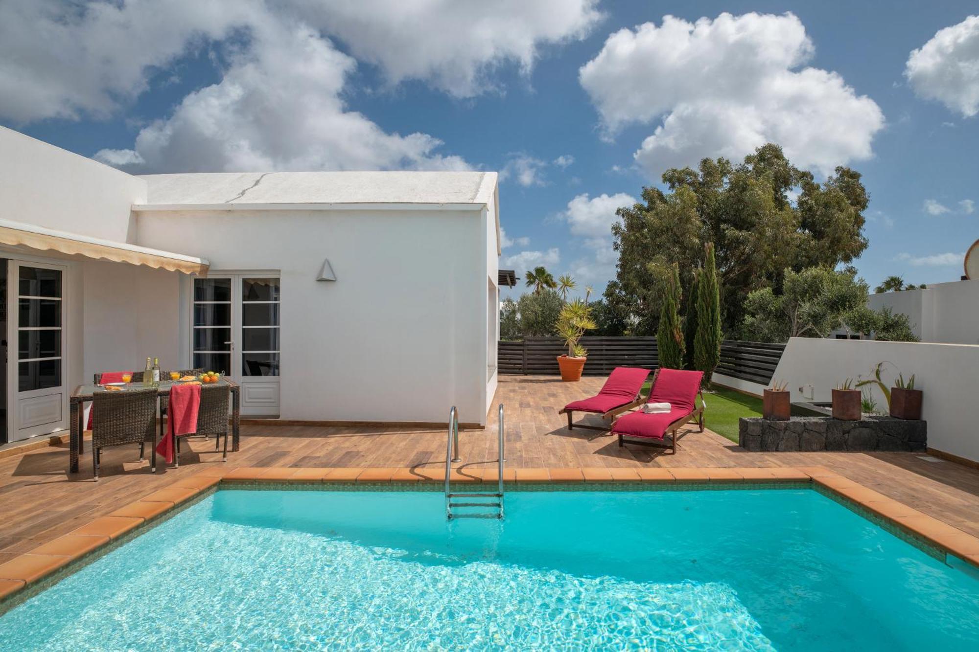 Calima Deluxe Con Piscina Tias