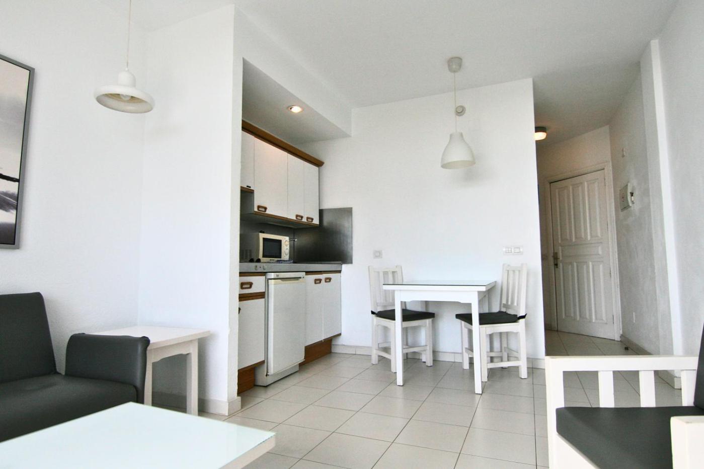 Costa Volcan & Apartment 2*