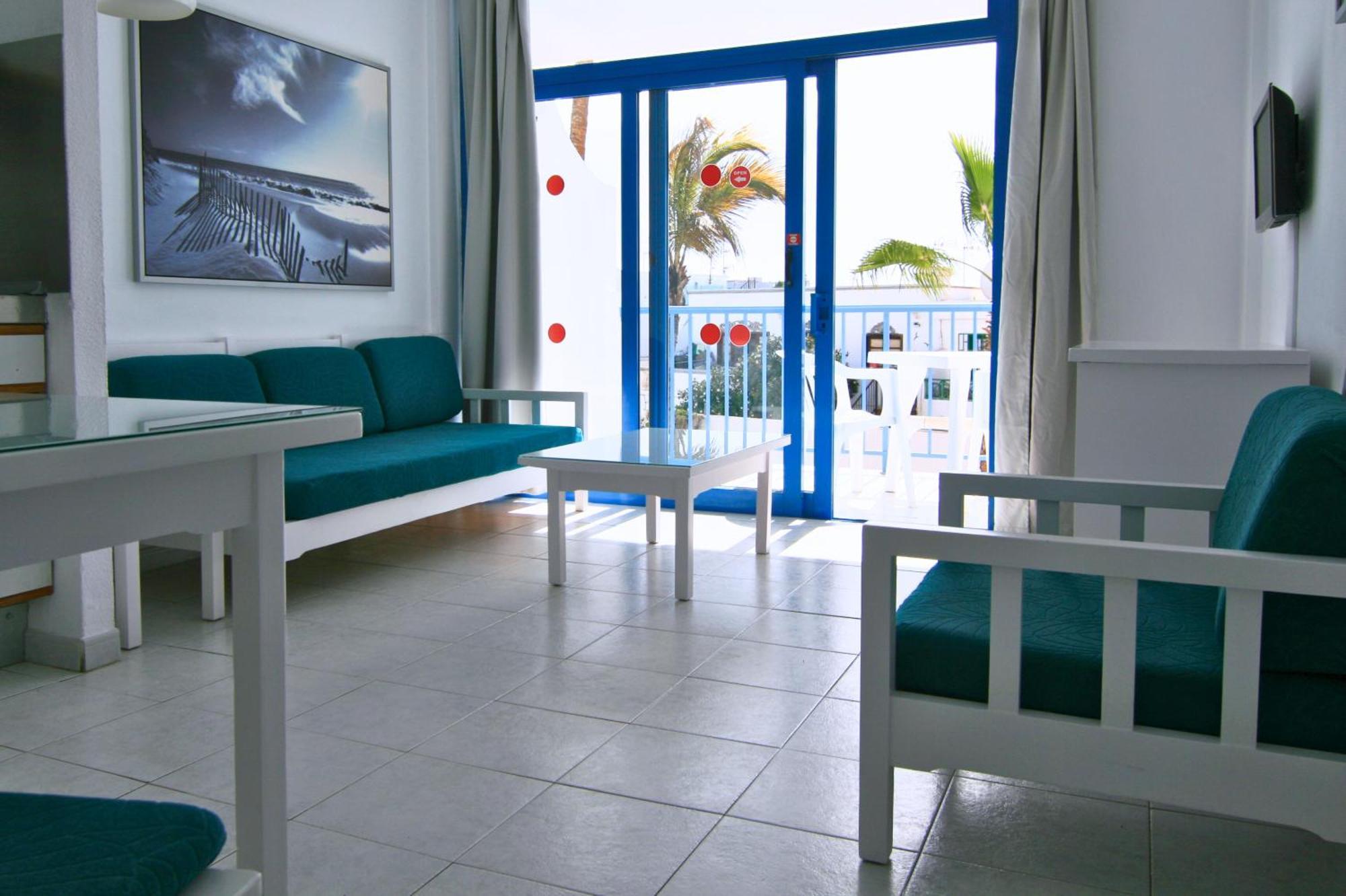 Costa Volcan & Apartment 2*