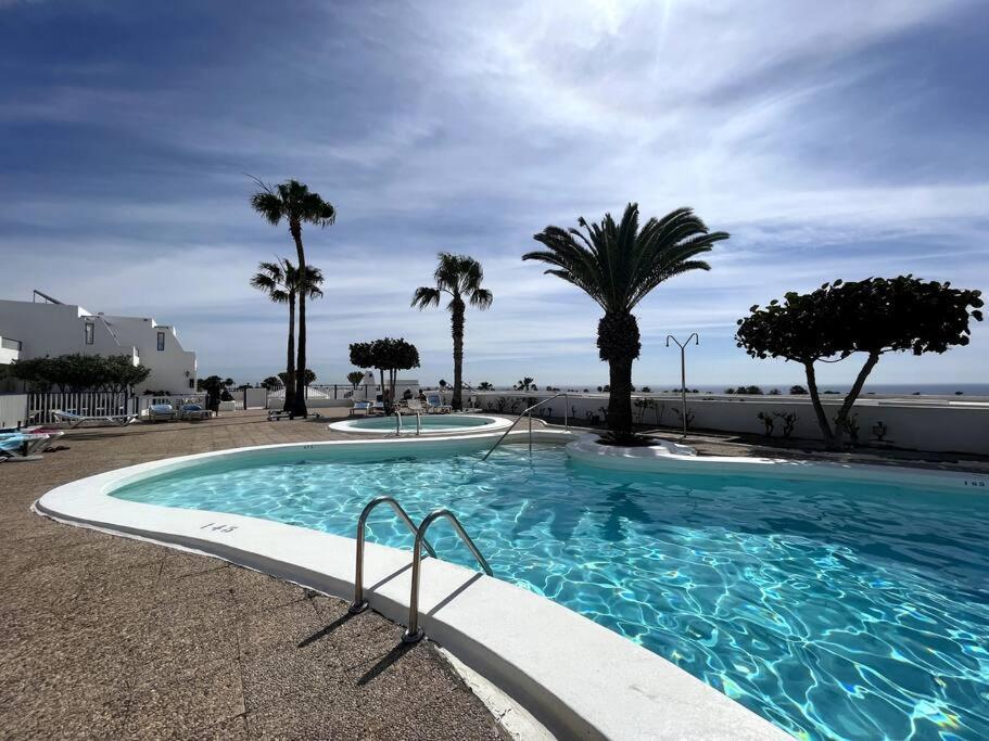 Mariposa - 1 Bedroom Poolside Apartment *