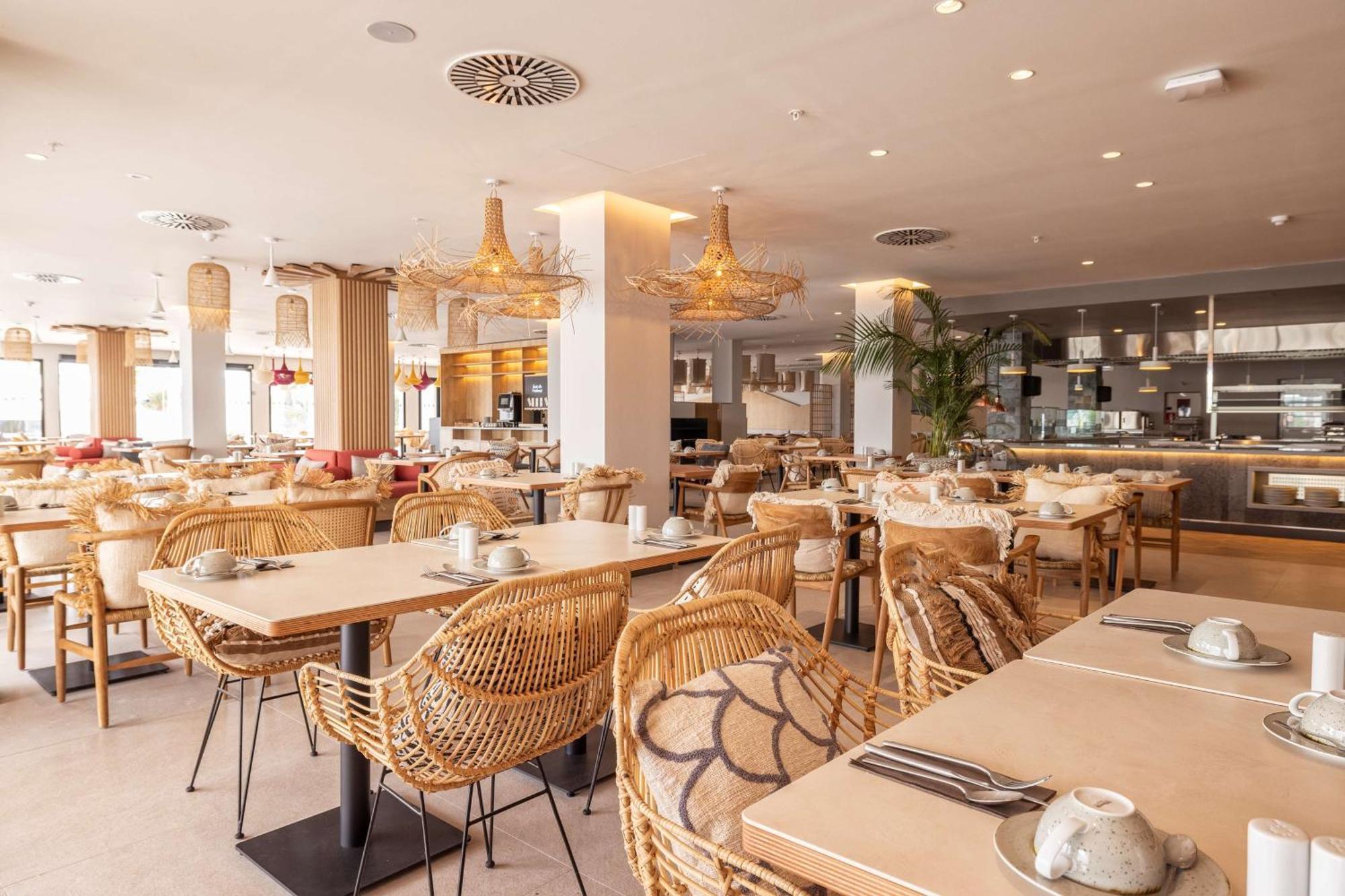 Radisson Blu Resort, Lanzarote Adults Only Costa Teguise