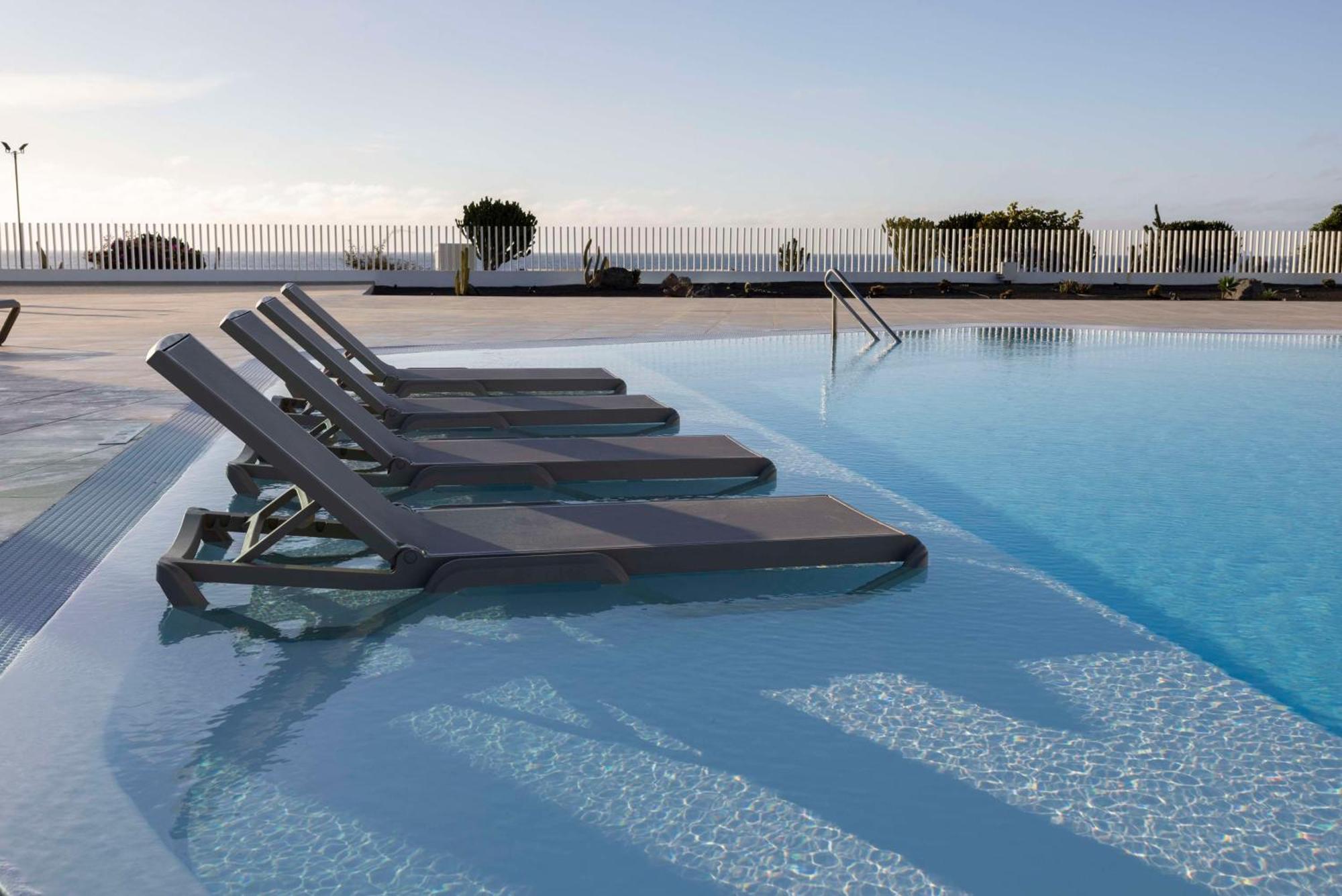 Radisson Blu Resort, Lanzarote Adults Only 4* Costa Teguise