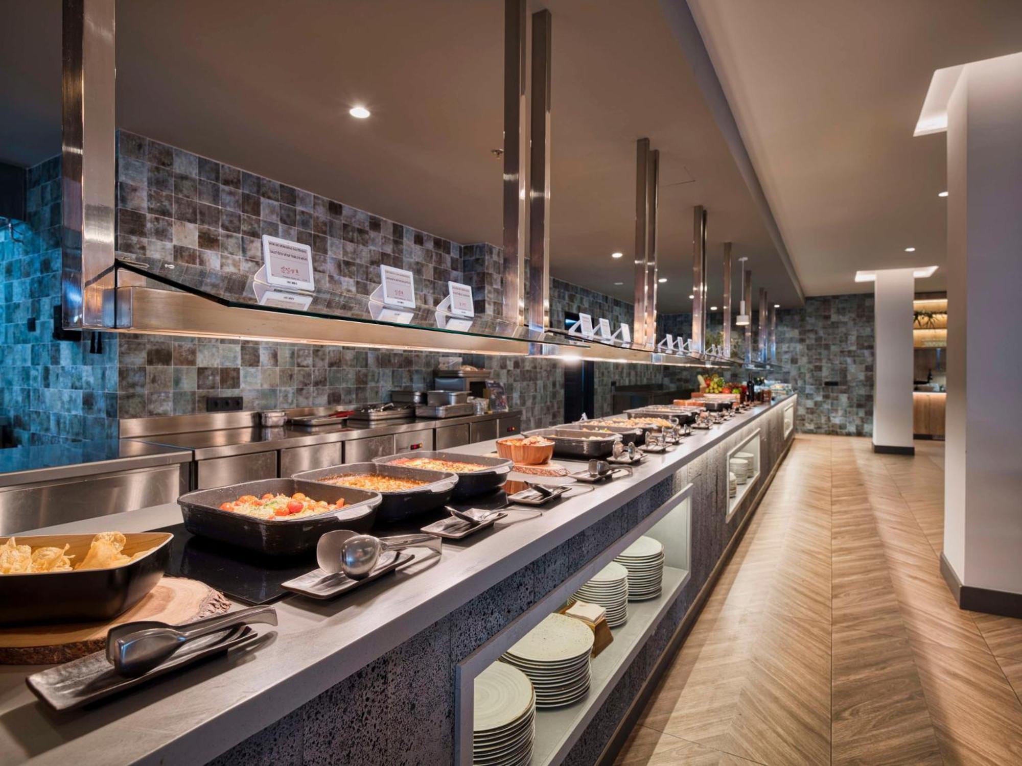 Radisson Blu Resort, Lanzarote Adults Only