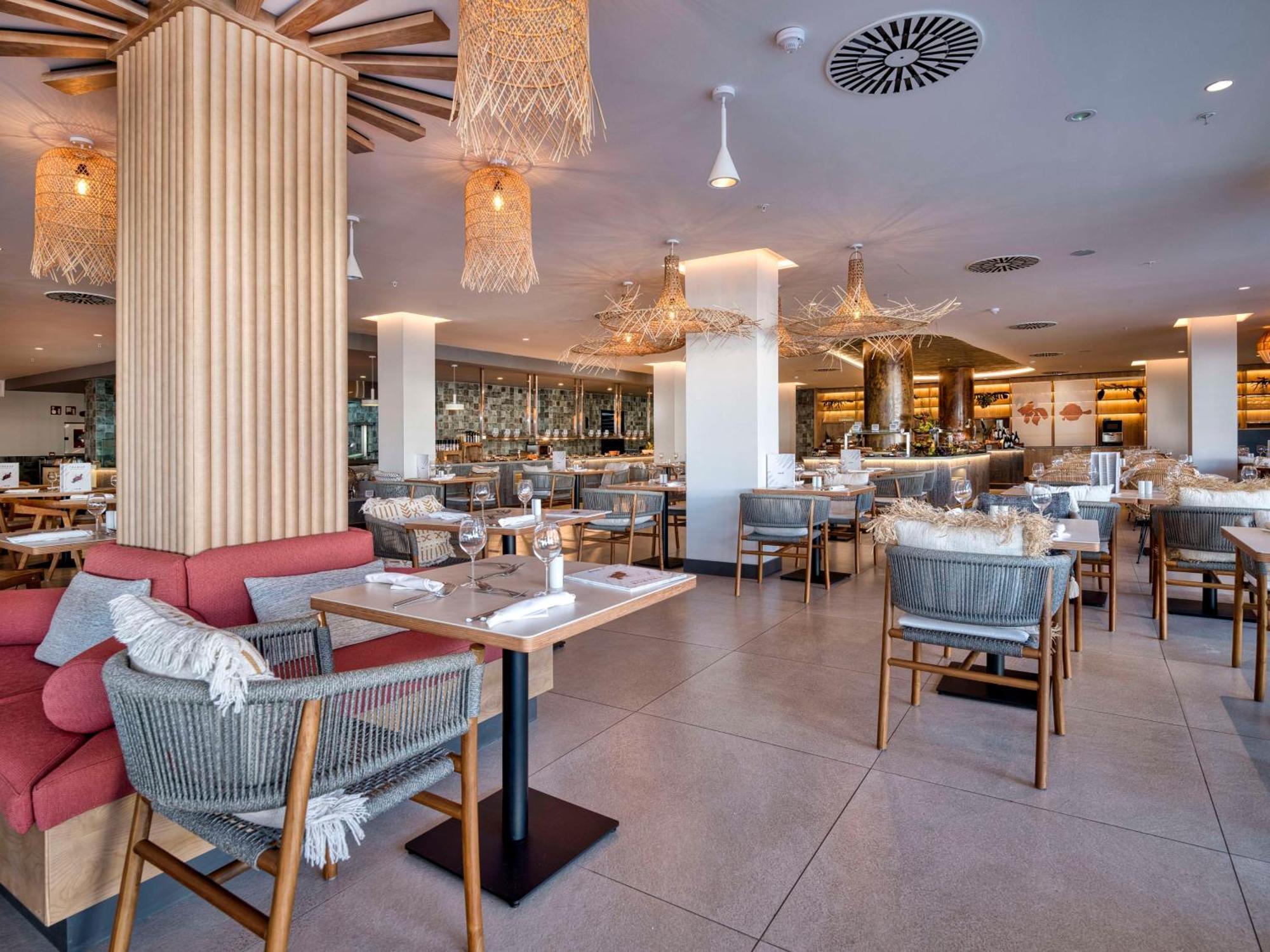 Radisson Blu Resort, Lanzarote Adults Only Costa Teguise