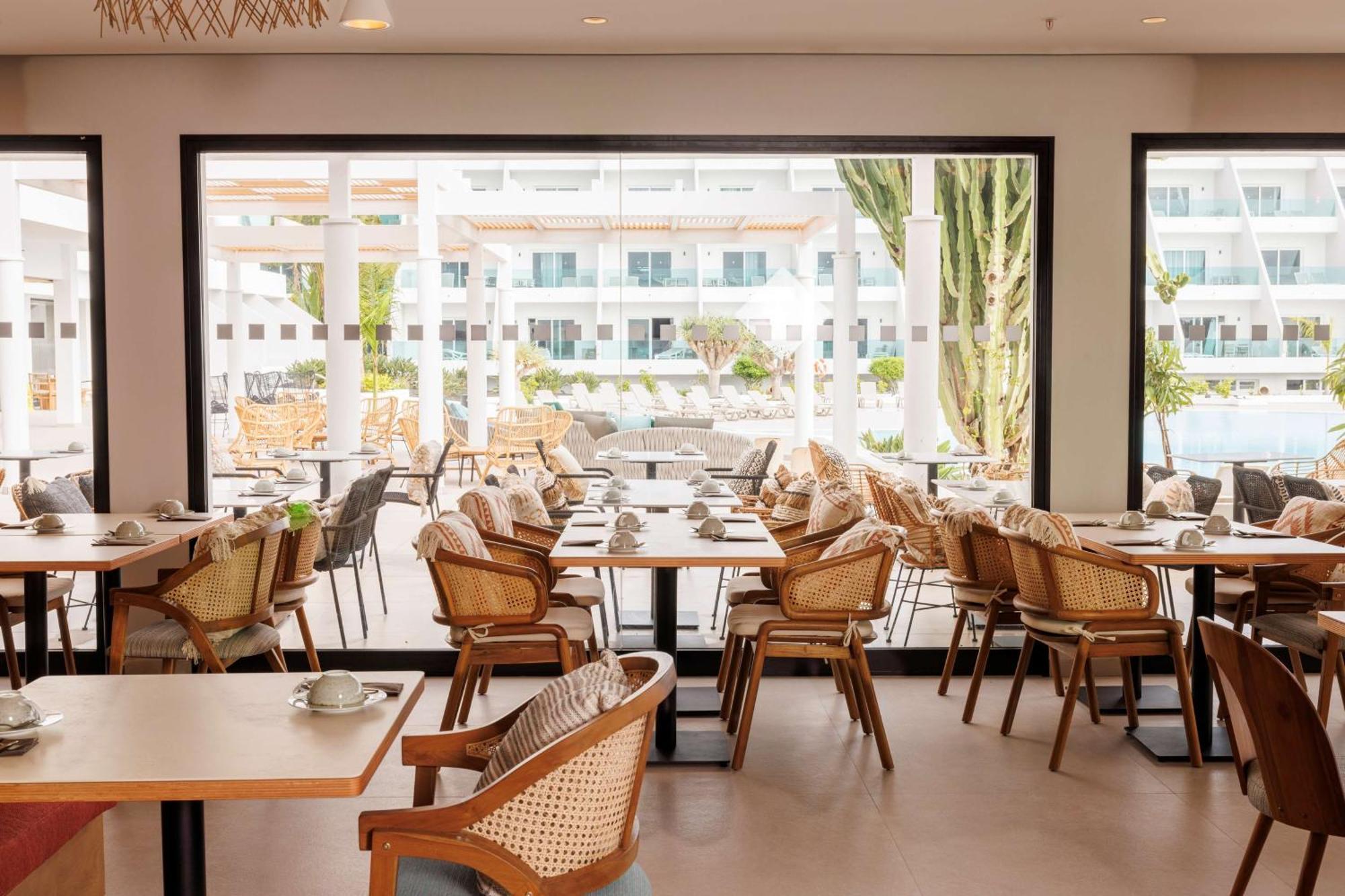 Hotel Radisson Blu Resort, Lanzarote Adults Only