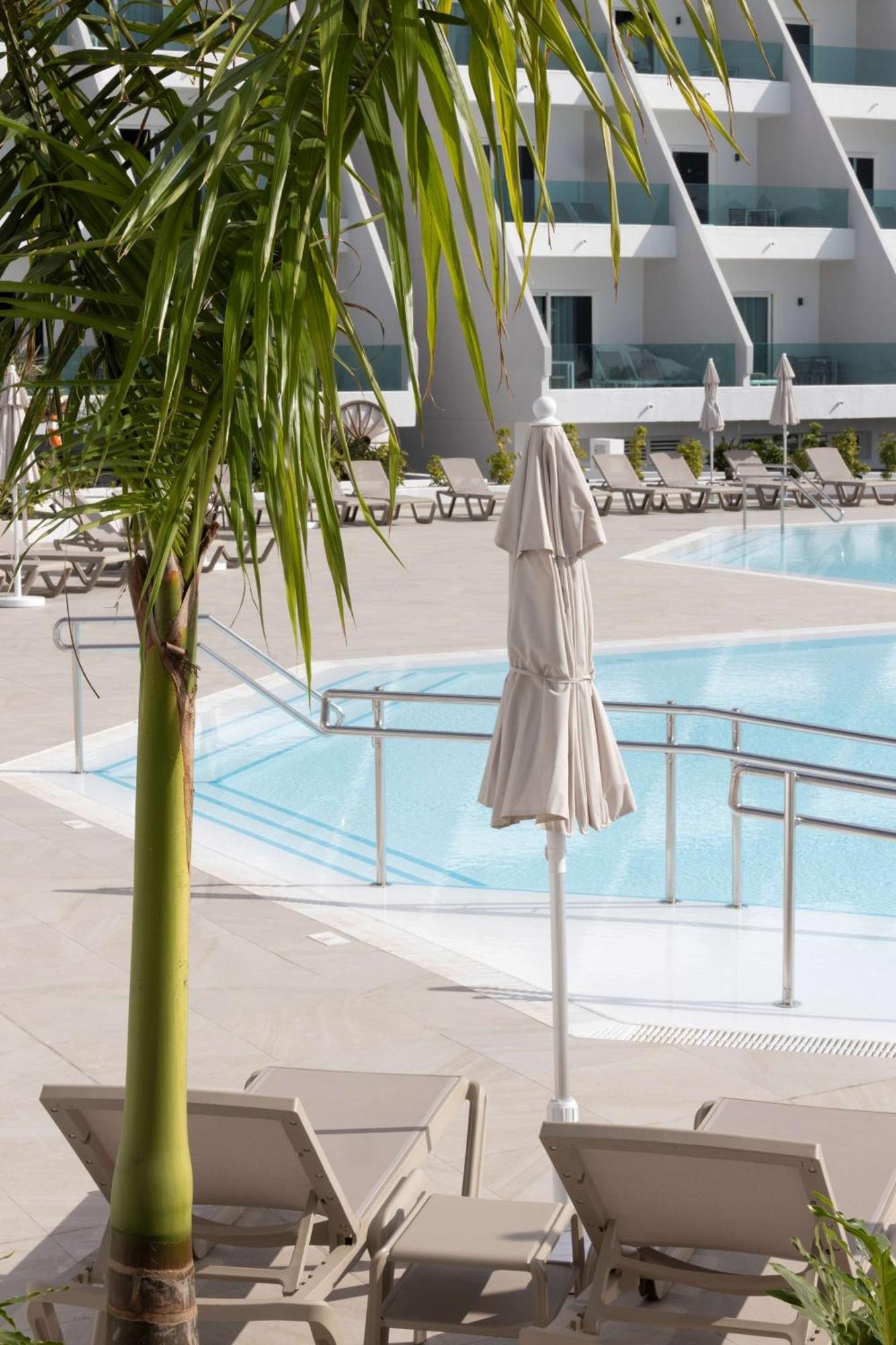 Radisson Blu Resort, Lanzarote Adults Only