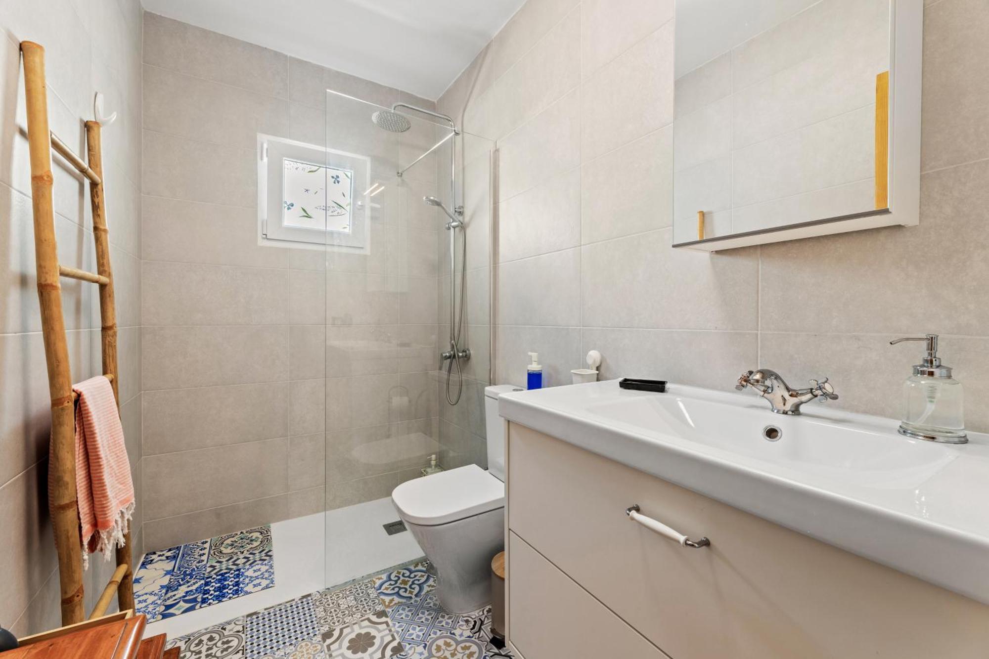 Apartamento Home2book Sunlit & Stylish In *