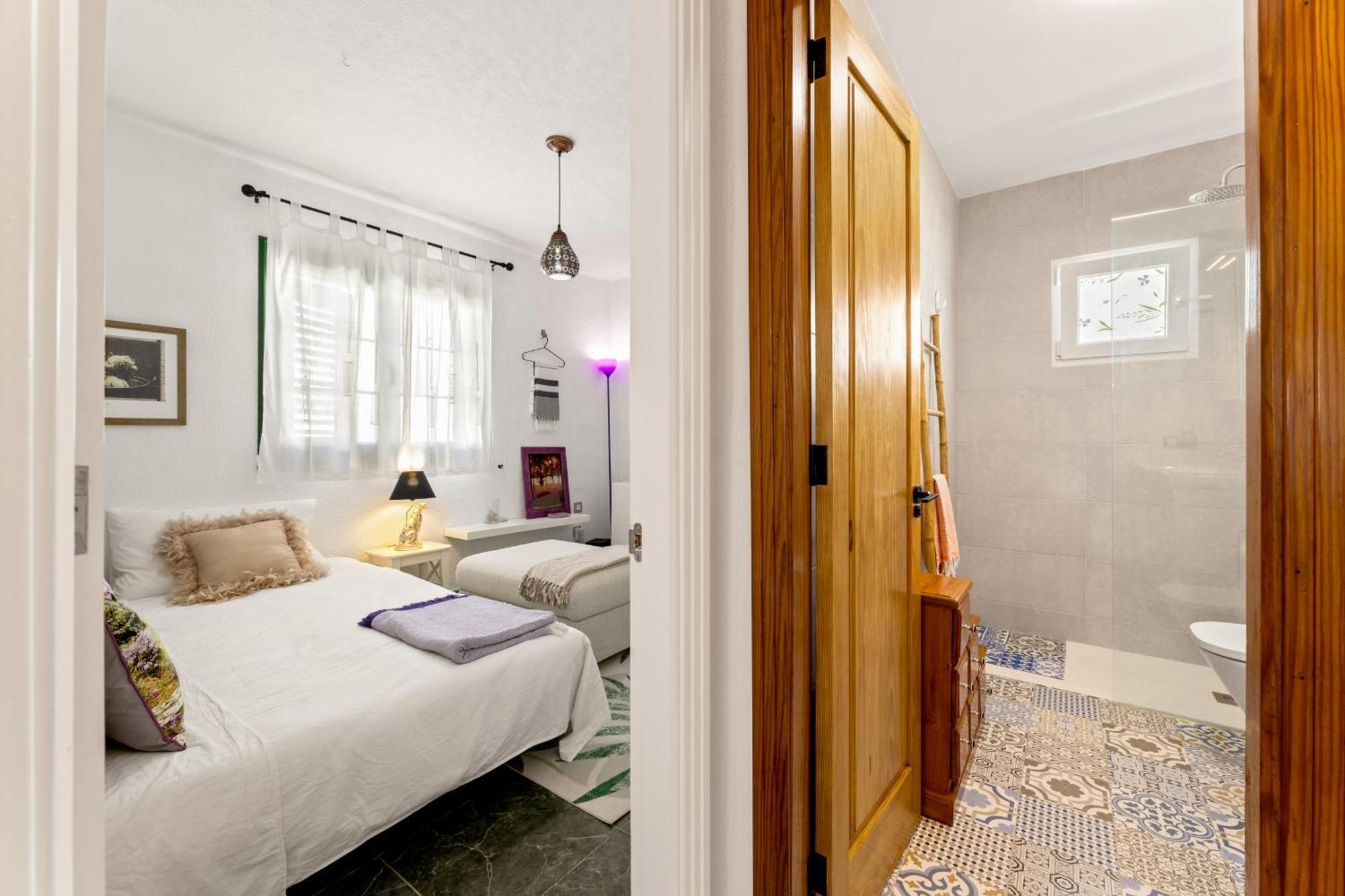 Home2book Sunlit & Stylish In