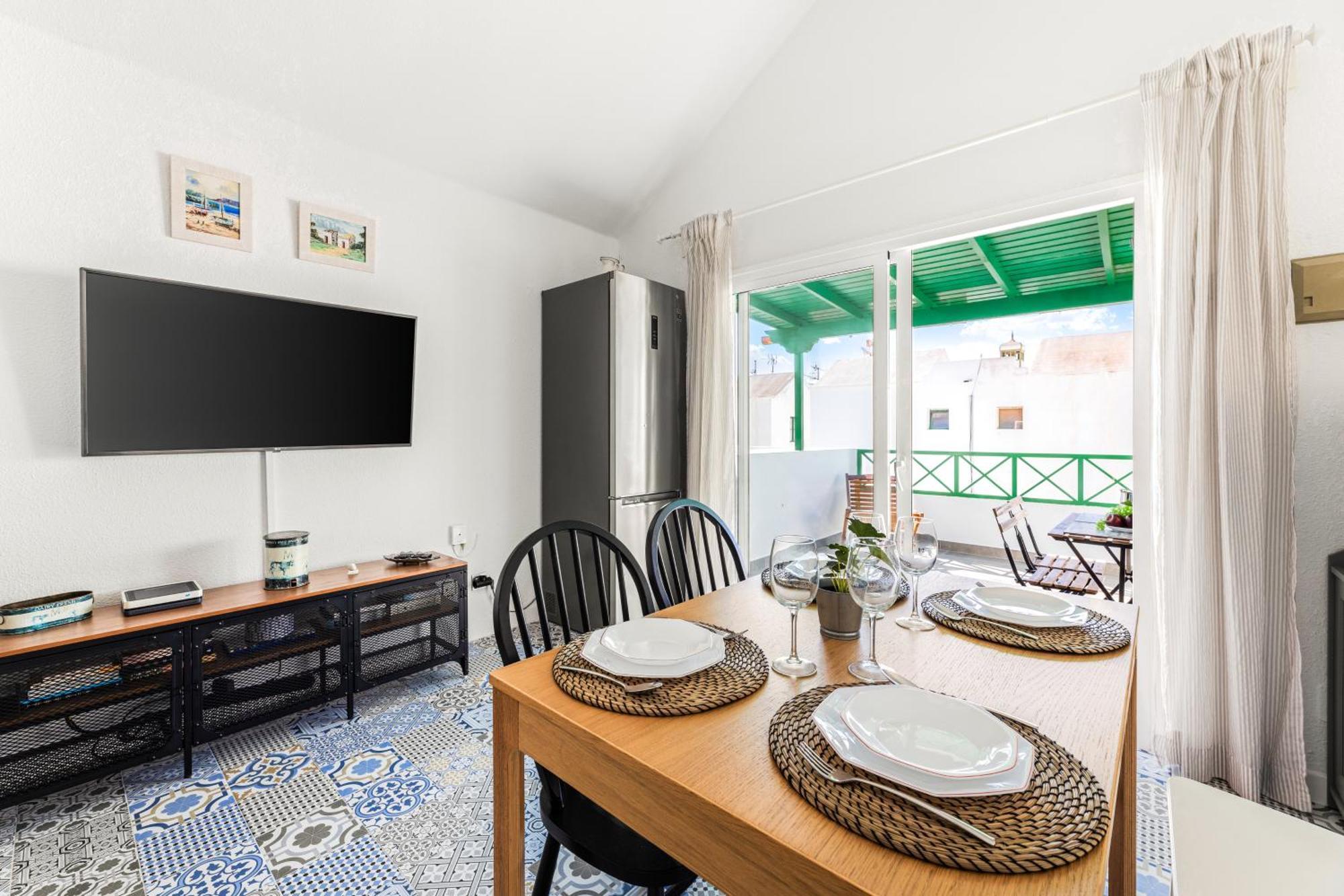 Home2book Sunlit & Stylish In