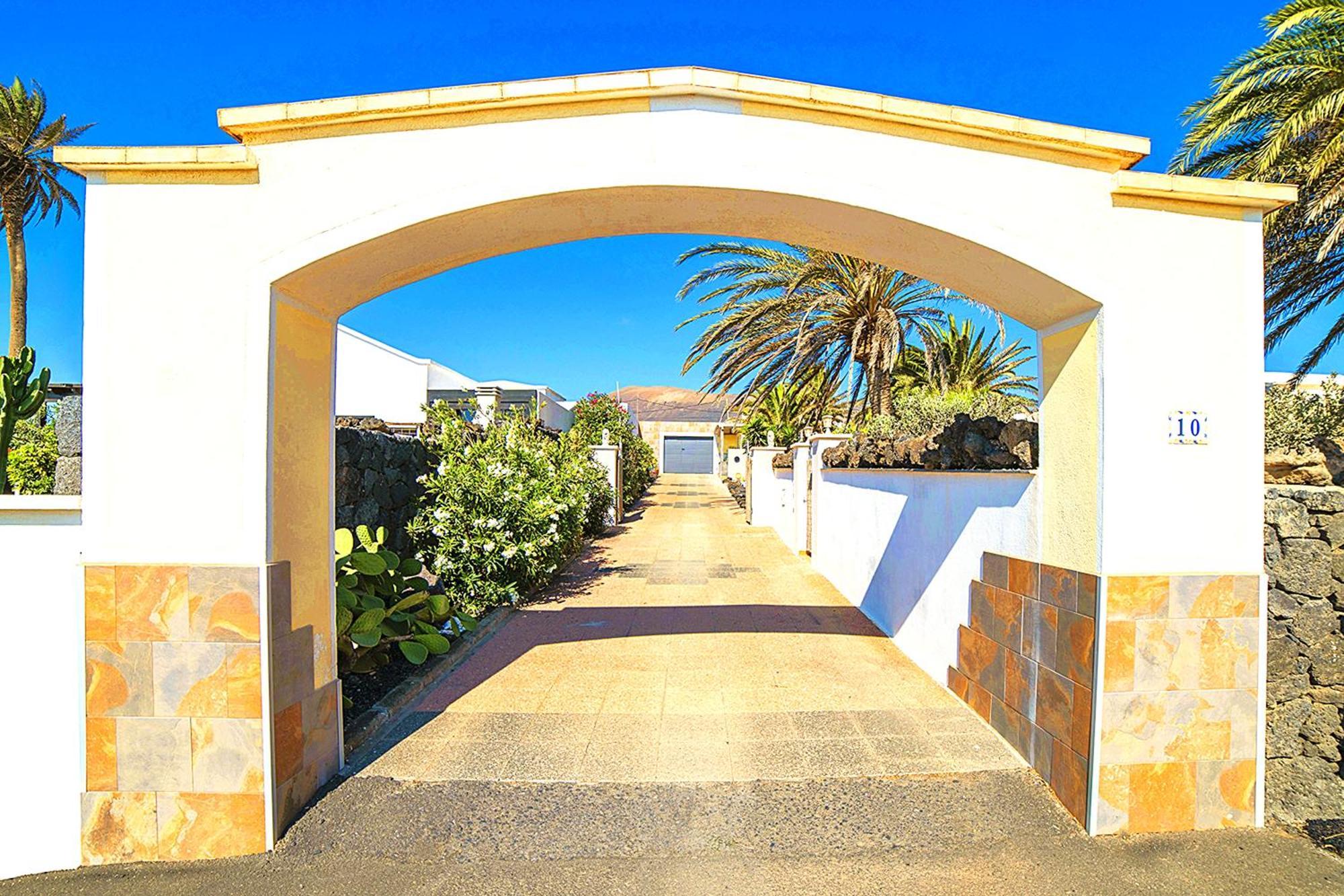 Madora - Sea View - Amazing Garden - Quiet Location - Bodegas & Hiking Trails Nearby Apartamento *