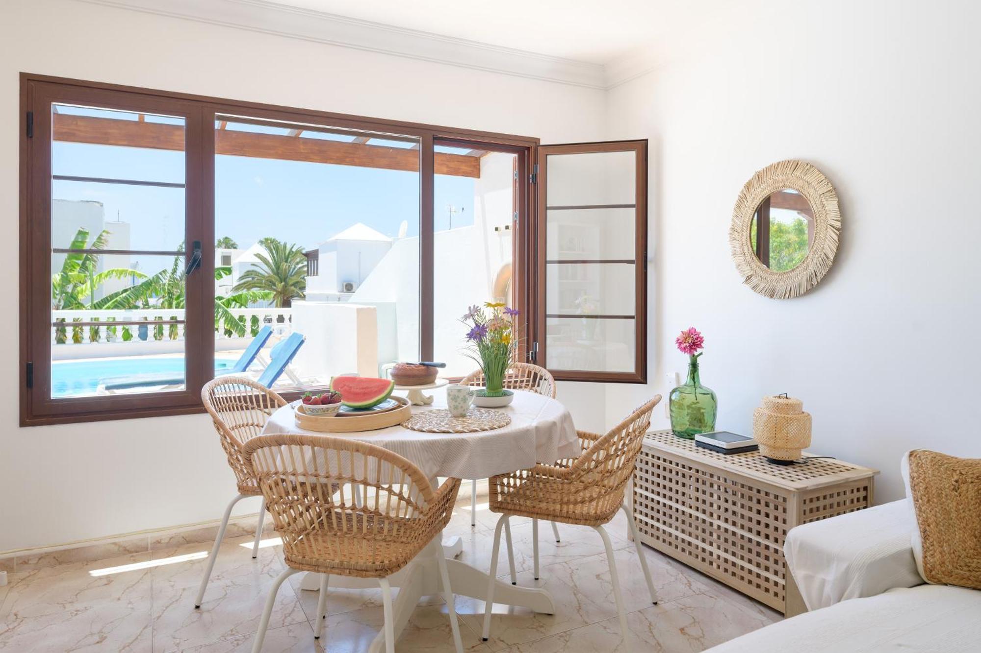 Eric With A Private Stunning Heated Pool Villa Puerto del Carmen (Lanzarote)