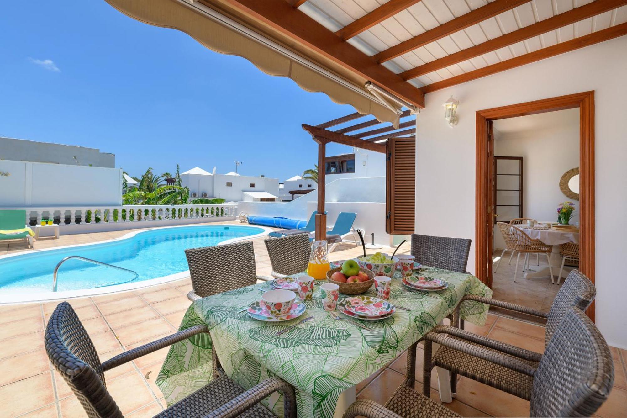 Eric With A Private Stunning Heated Pool Villa Puerto del Carmen (Lanzarote)