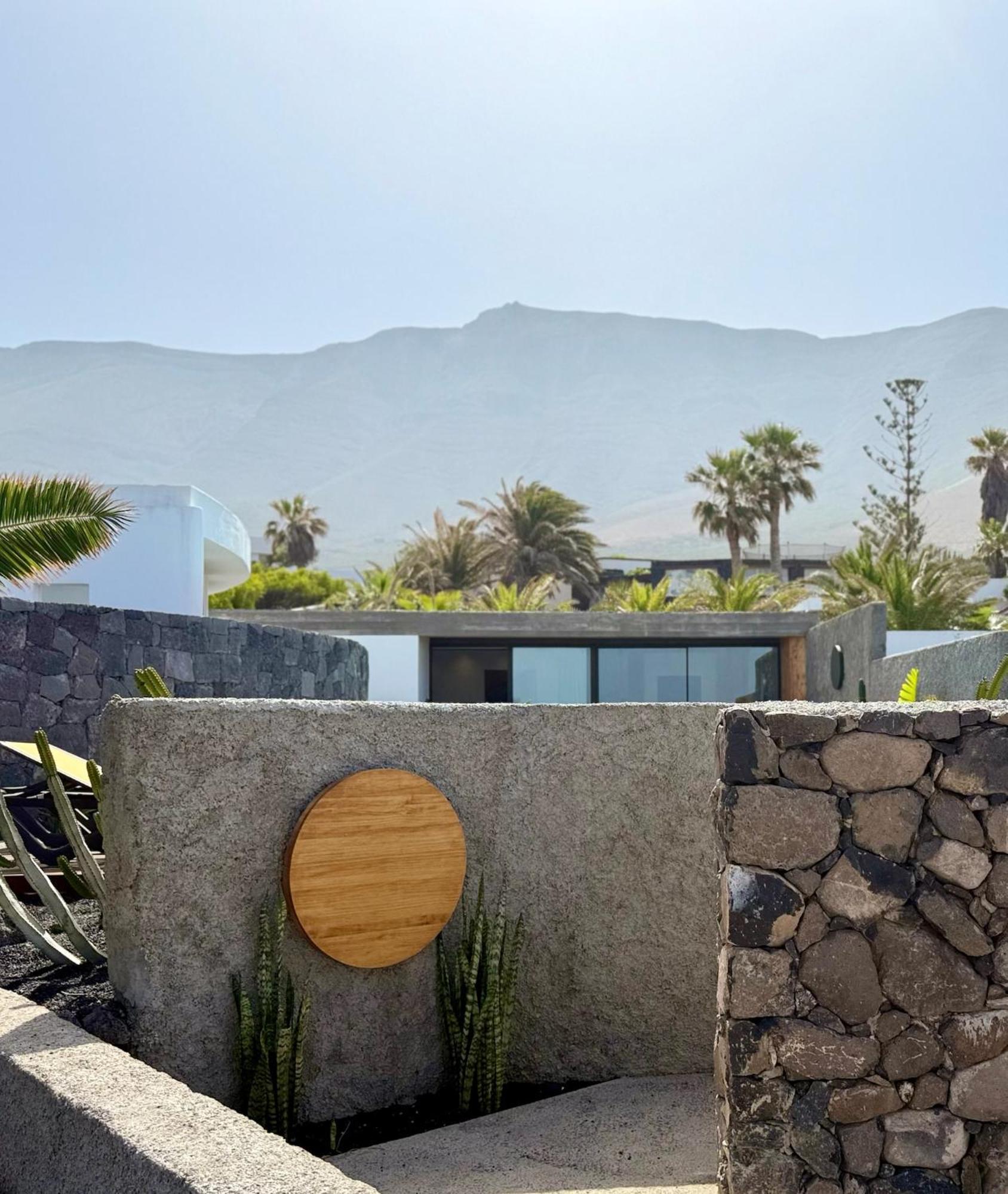 Canaryislandshost I Oliva Famara