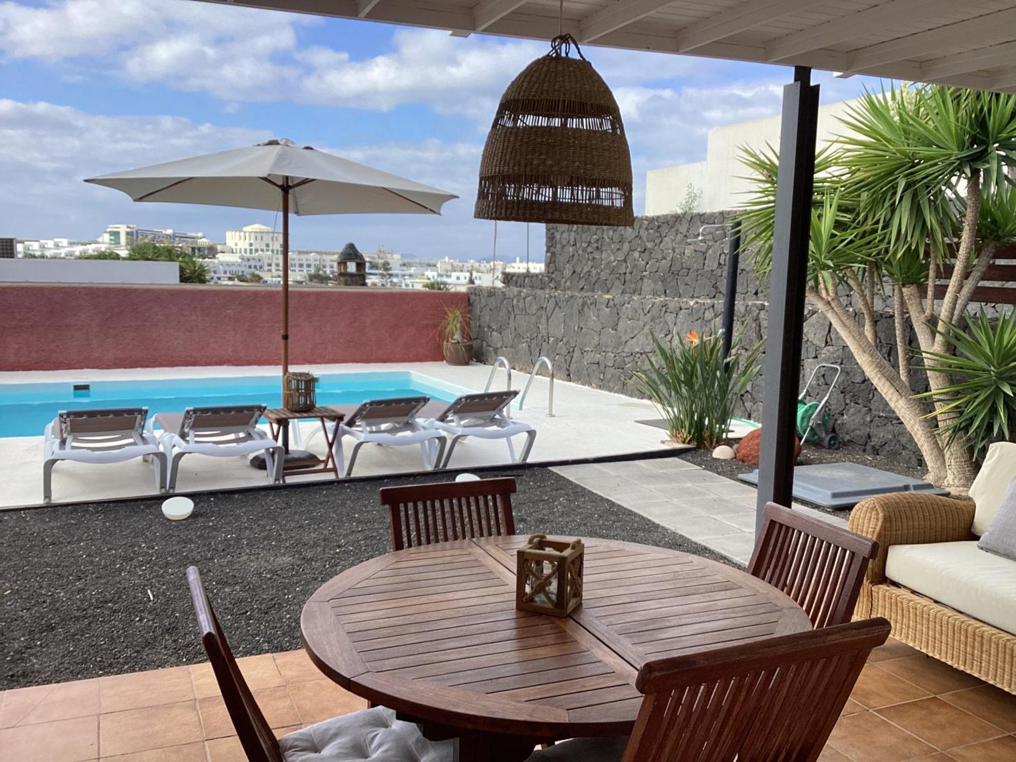 Coloradas House. * Playa Blanca (Lanzarote)