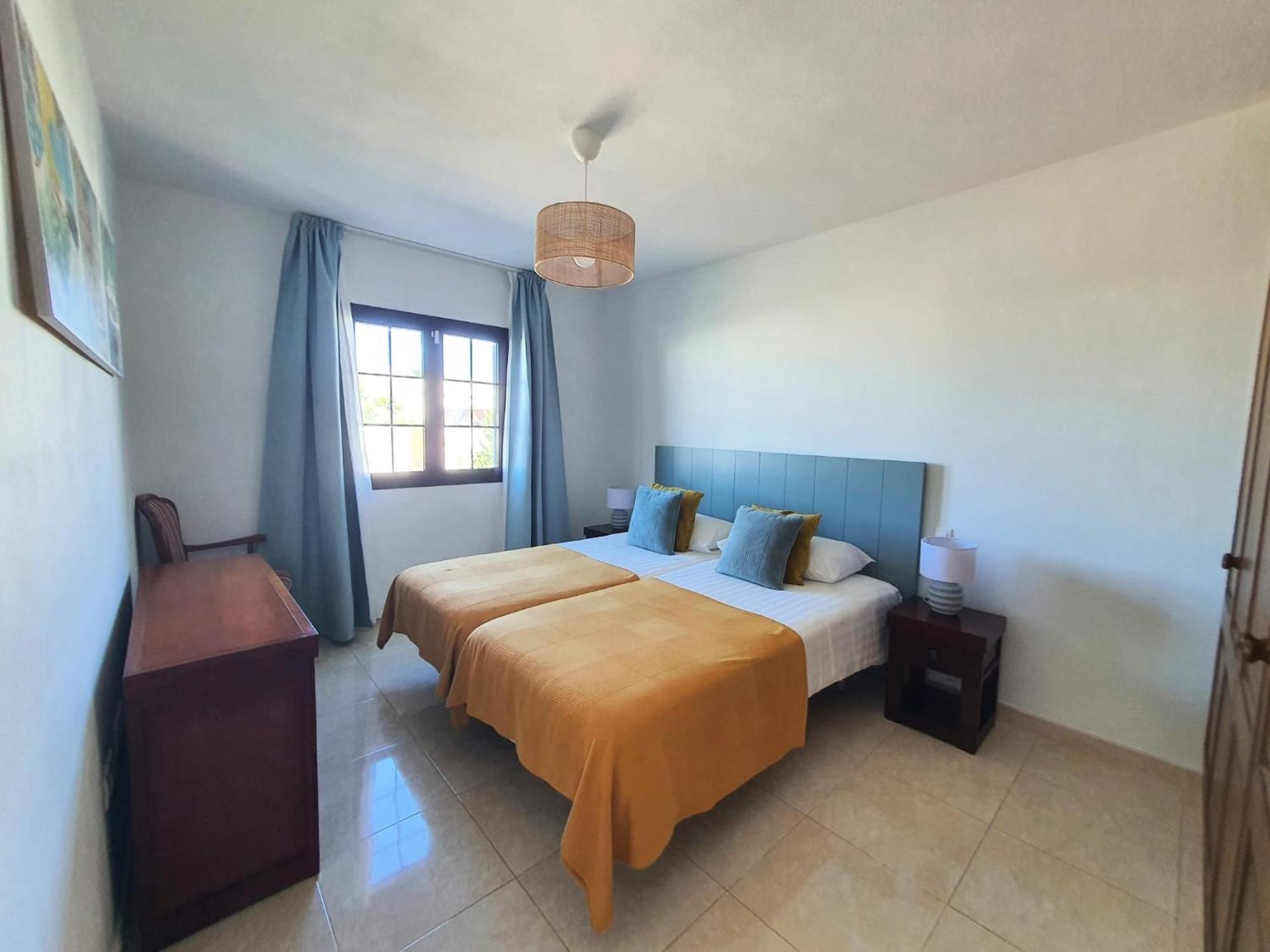 Villa Alberto Private Heated Pool, Jacuzzi, Sea Views Playa Blanca (Lanzarote)