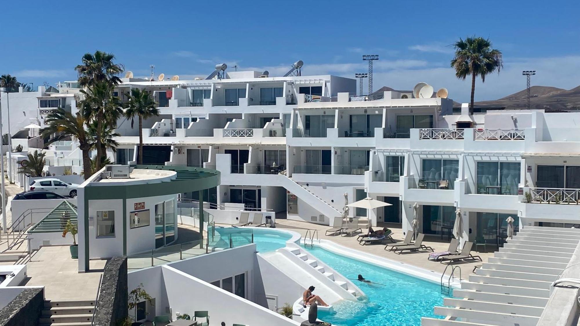Kikere Hotel