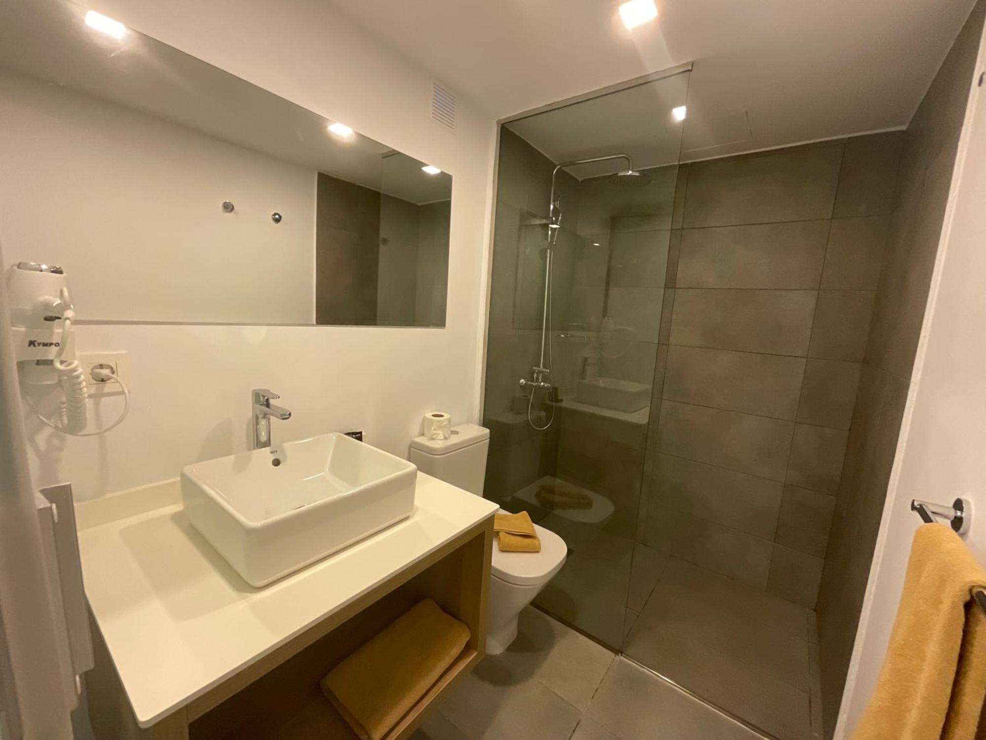 Hotel Kikere 3*