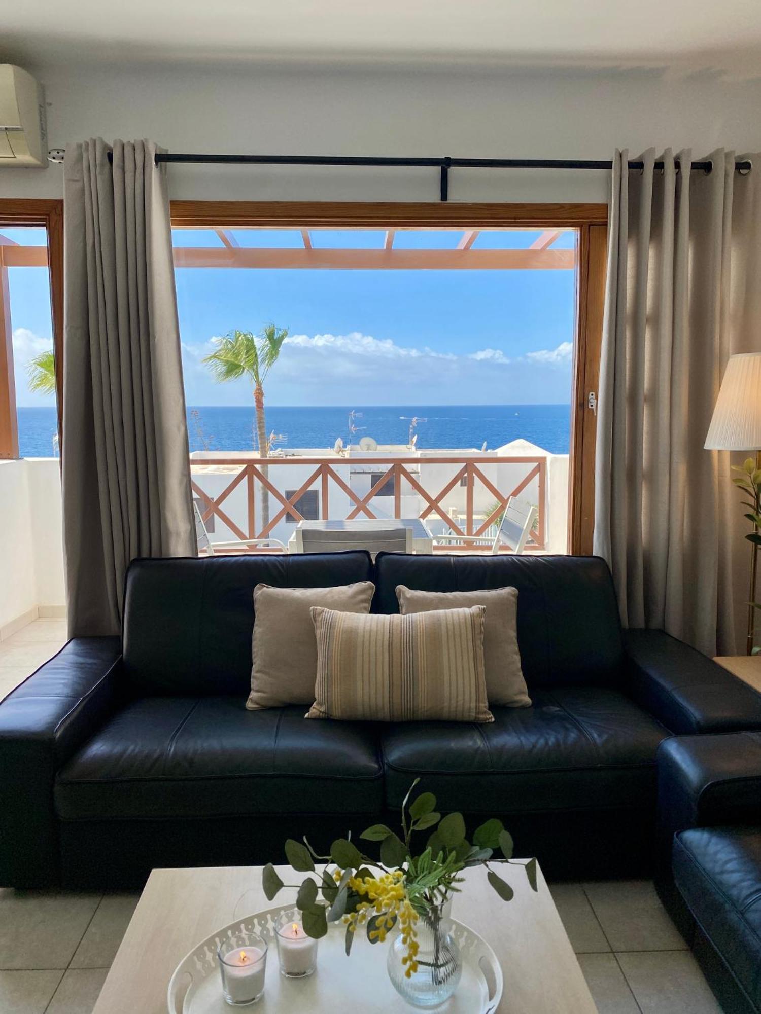 Beachfront Tabaibas Apartment *