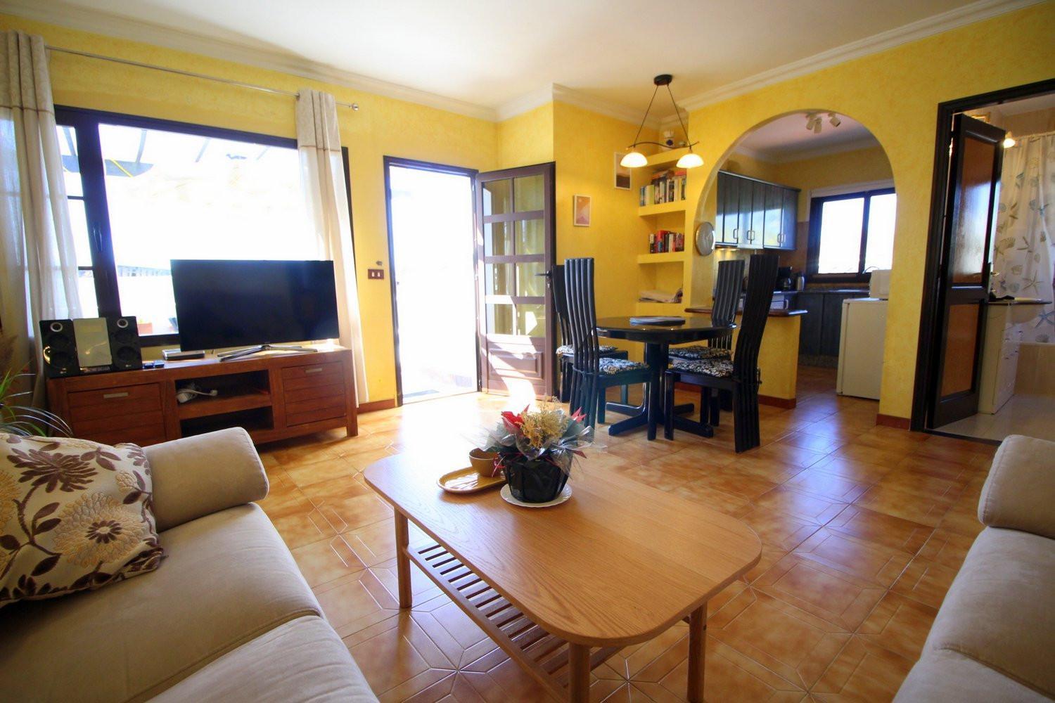 App 8a - Sonniger Balkon, Sehr Ruhig, 180 Cm Bett, 100 M Zum Apartment Tias