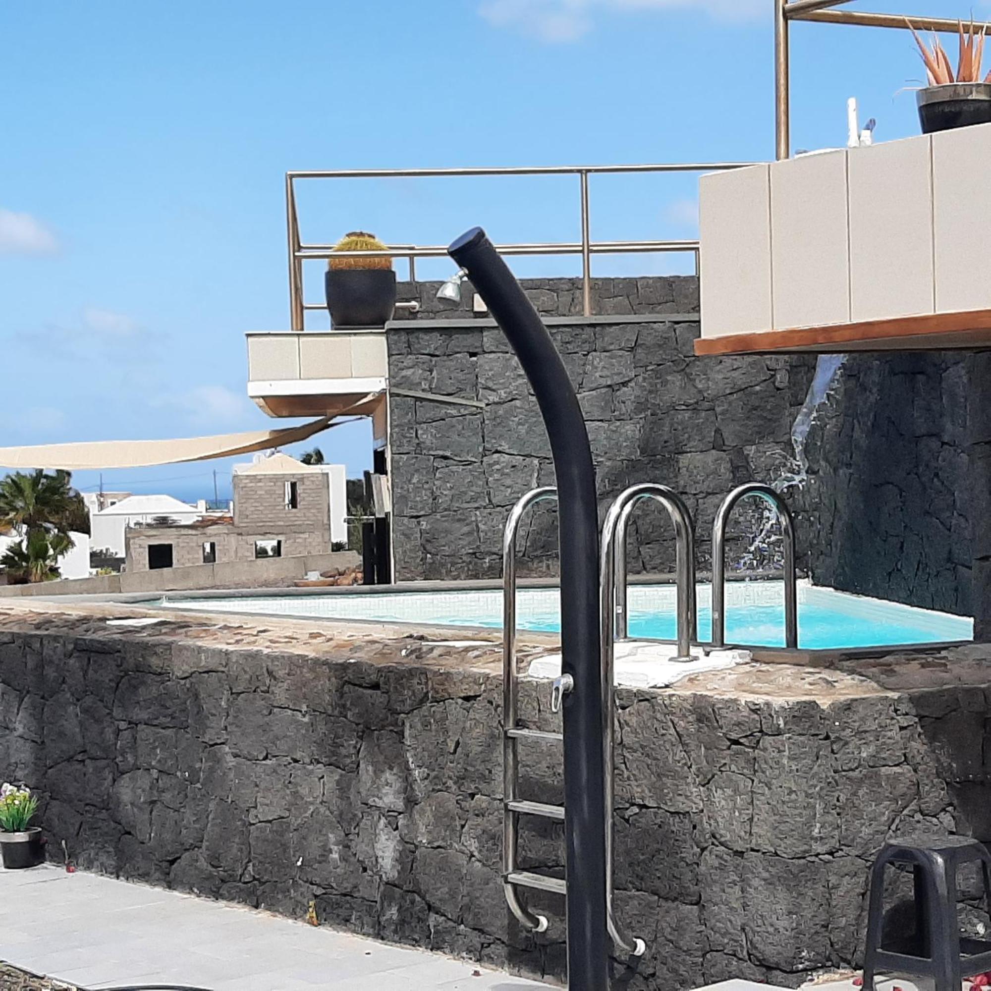 Meerblick Und Naehe Feuerberge Mit Eigenem Beheizten Pool Apartment Las Brenas