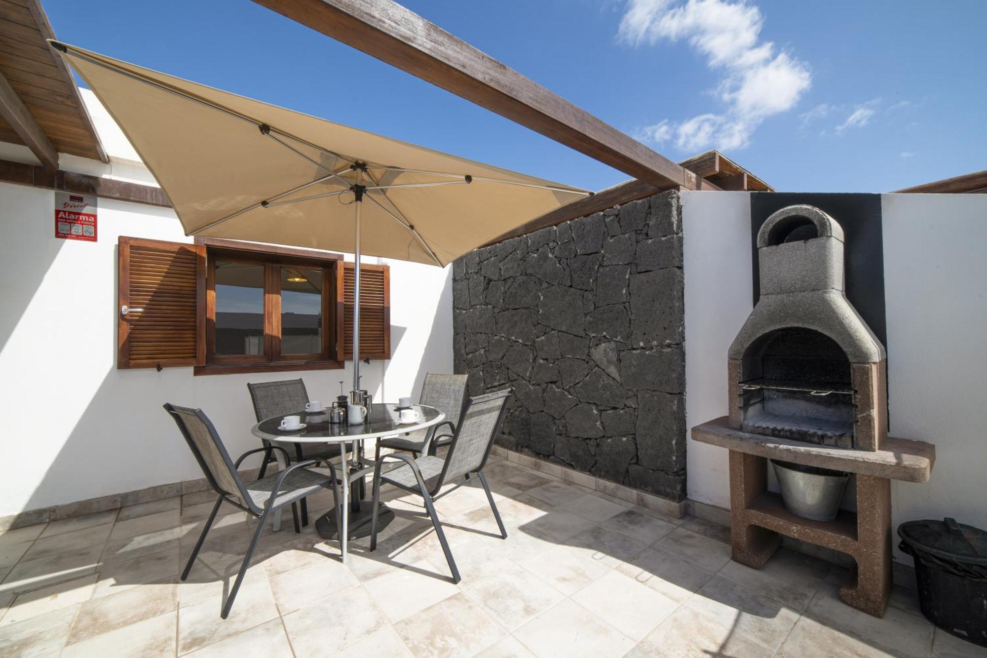 Beautiful Lanzarote 3 Bedrooms Strelitzia South Facing Secluded Private Pool Playa Blanca (Lanzarote)