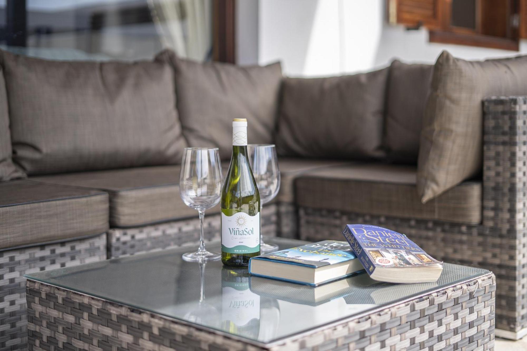 Beautiful Lanzarote 3 Bedrooms Strelitzia South Facing Secluded Private Pool * Playa Blanca (Lanzarote)