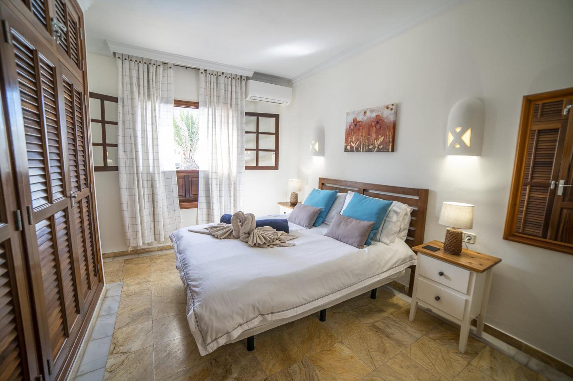 Sensational 3 Bedrooms Myoga Spacious Sun Terrace Outdoor Pool And Bbq Montana Roja Villa *