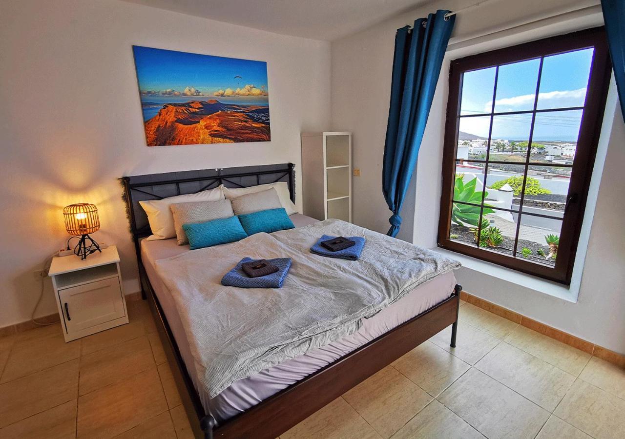 Apartment Abajo, Casa *