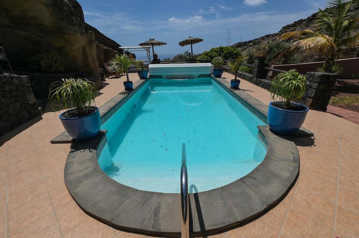Villa Castillo Antonia Executive With Heated Pool Tías