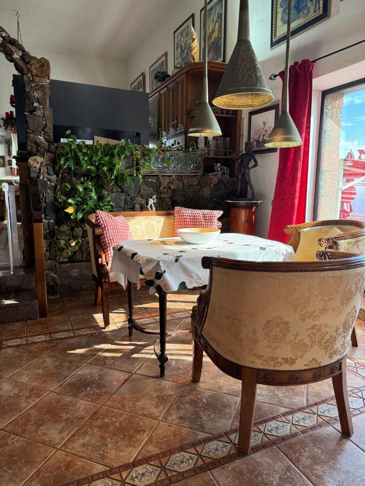 Castillo Antonia Executive With Heated Pool
