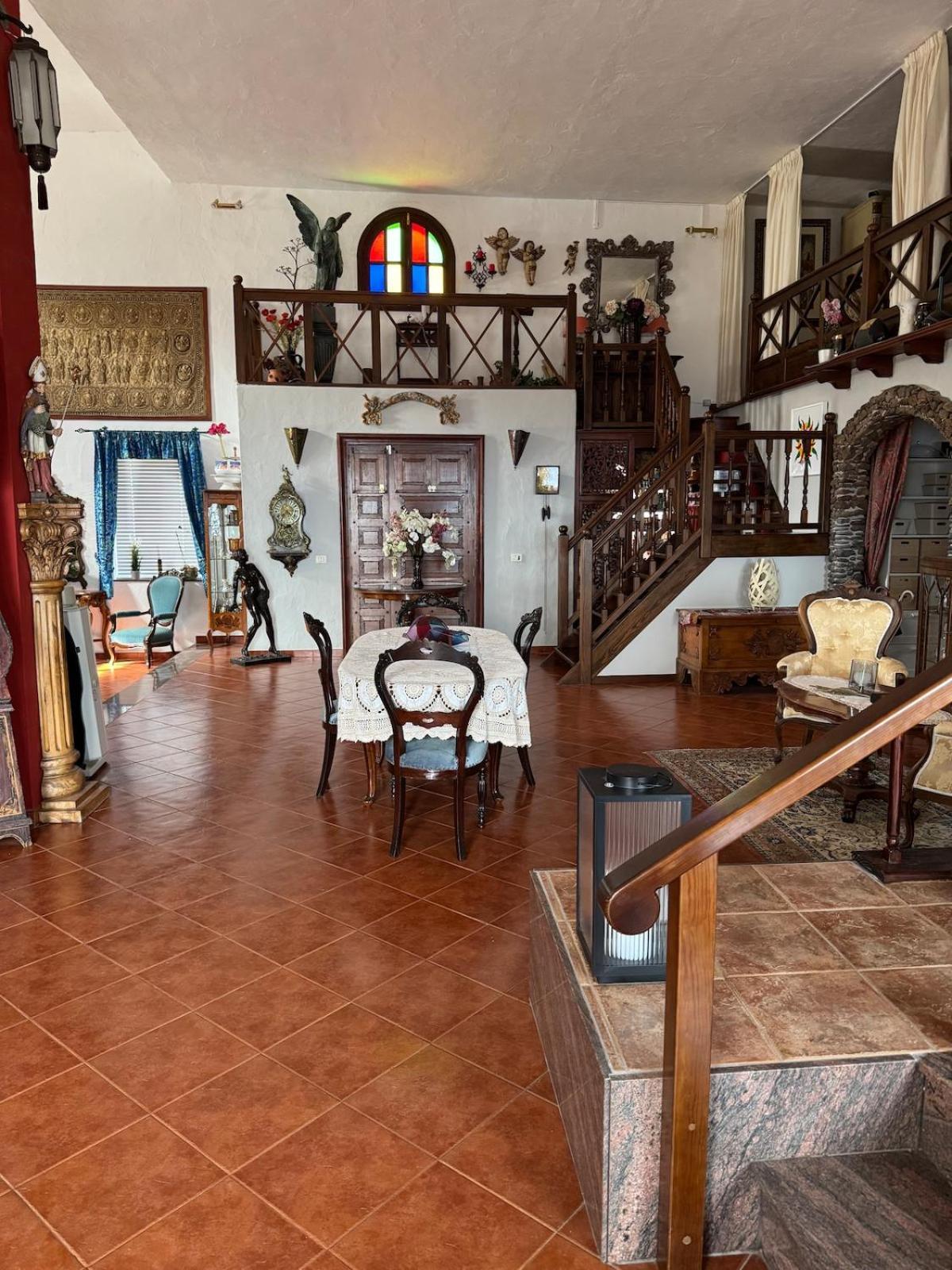 Castillo Antonia Executive With Heated Pool