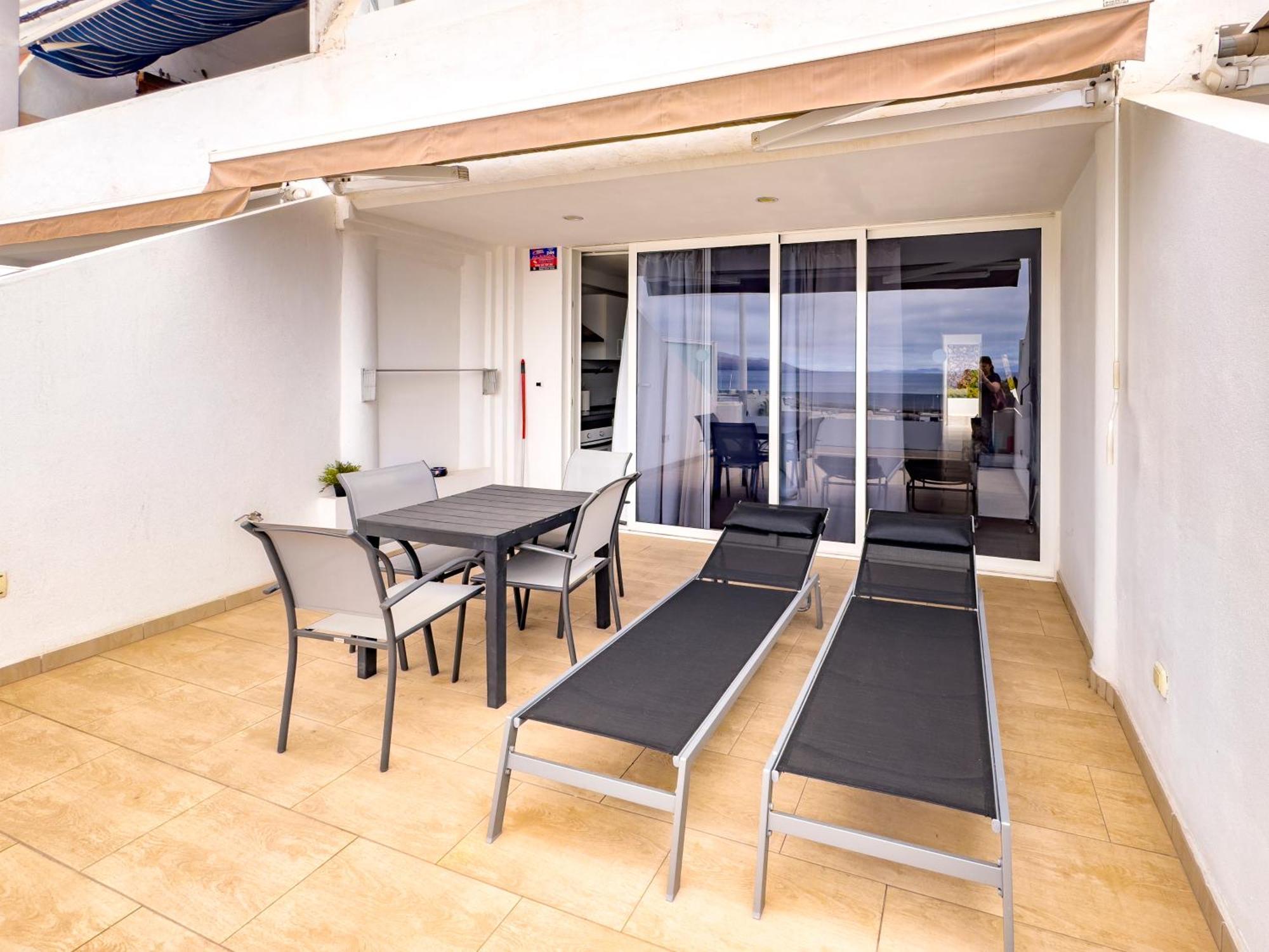 Сasa de vacaciones Arthouse Sea View - Acquamarina E Zaffiro Puerto del Carmen (Lanzarote)