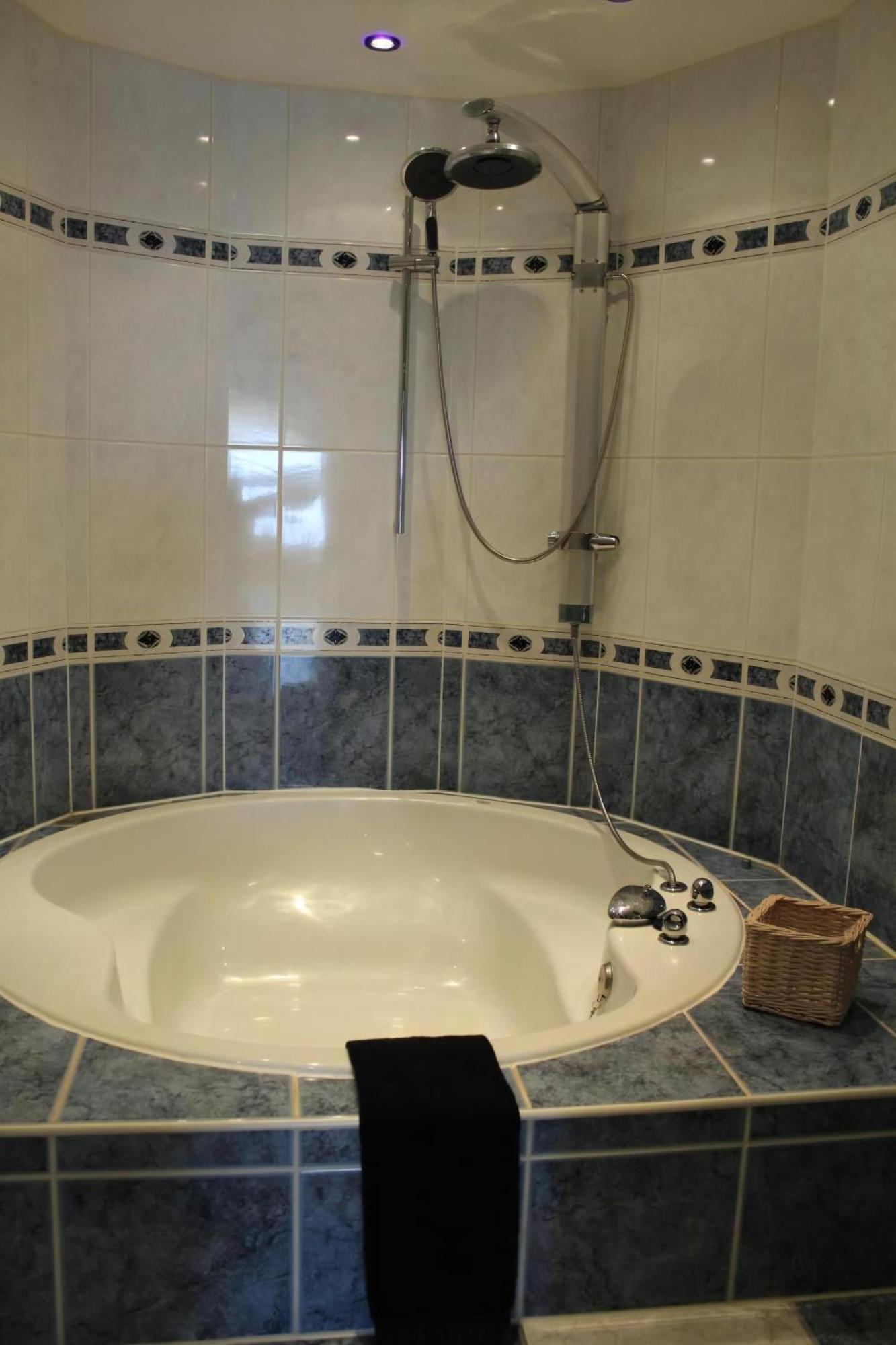 Holiday home Sin Pena Mit Pool, Whirlpool Und Sauna