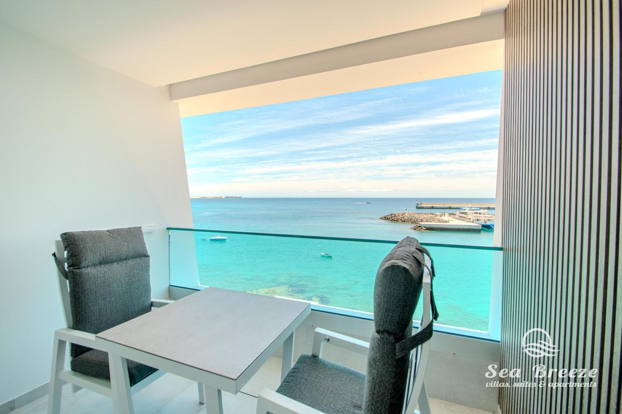 Apartment Sea Breeze