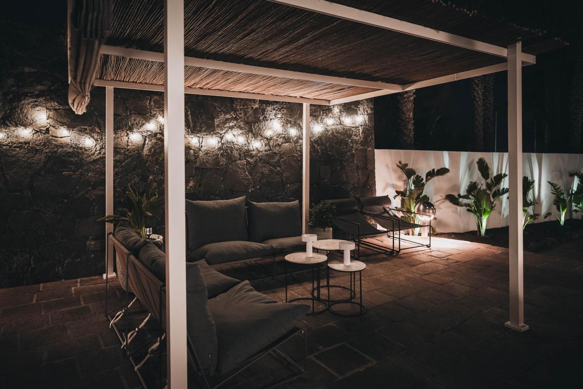 Villa Amonita - Heated Pool, Luxurious Space *