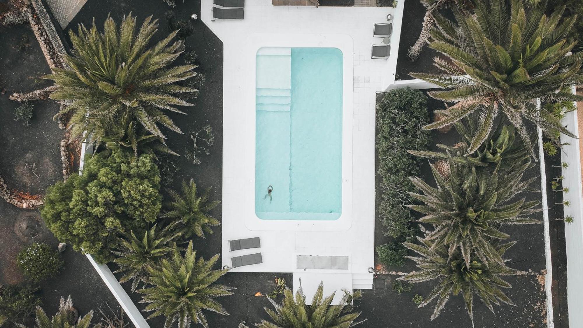 Amonita - Heated Pool, Luxurious Space Villa