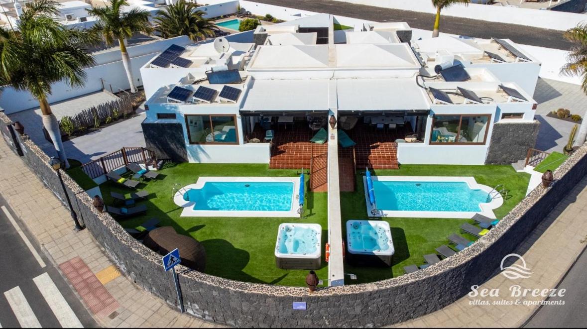 Sea Breeze Jarea Villa