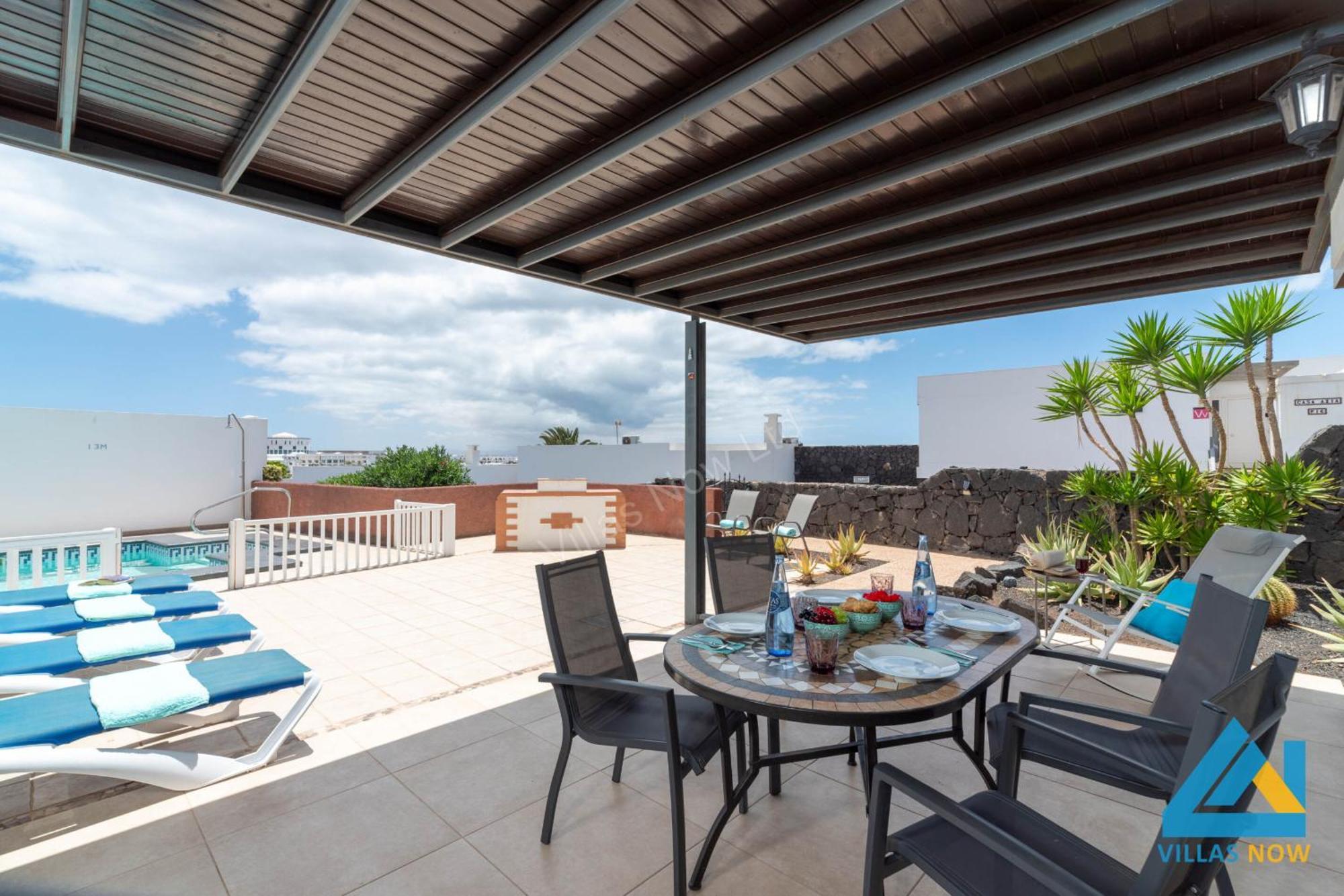 242 - Casa Blanca By Now Ltd * Playa Blanca (Lanzarote)